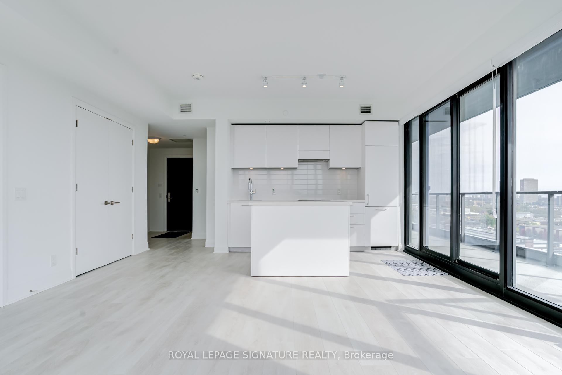 Photo 8 of Unit 1301, 33 Frederick Todd Way, Toronto, Thorncliffe Park — HOMEH