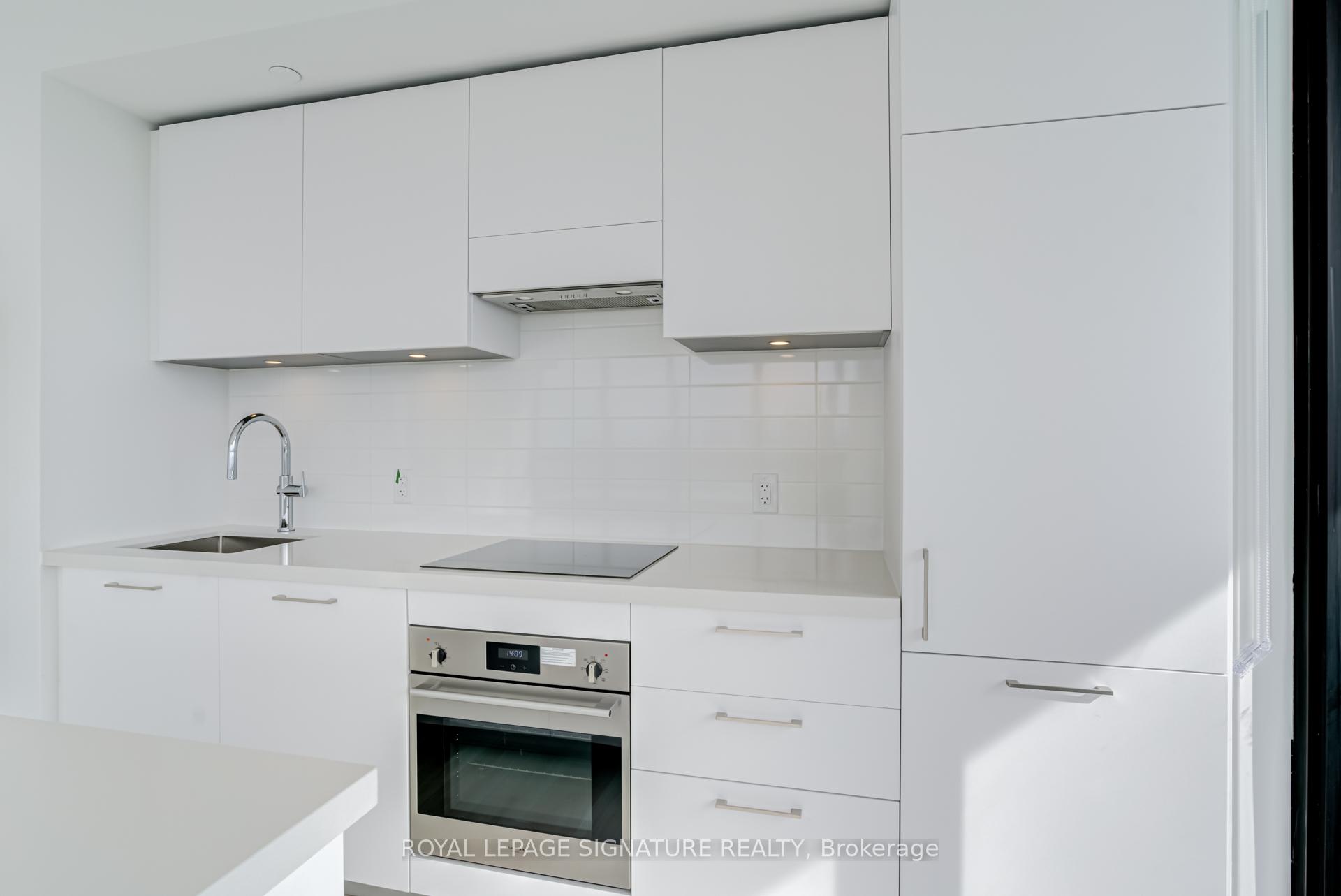 Photo 12 of Unit 1301, 33 Frederick Todd Way, Toronto, Thorncliffe Park — HOMEH