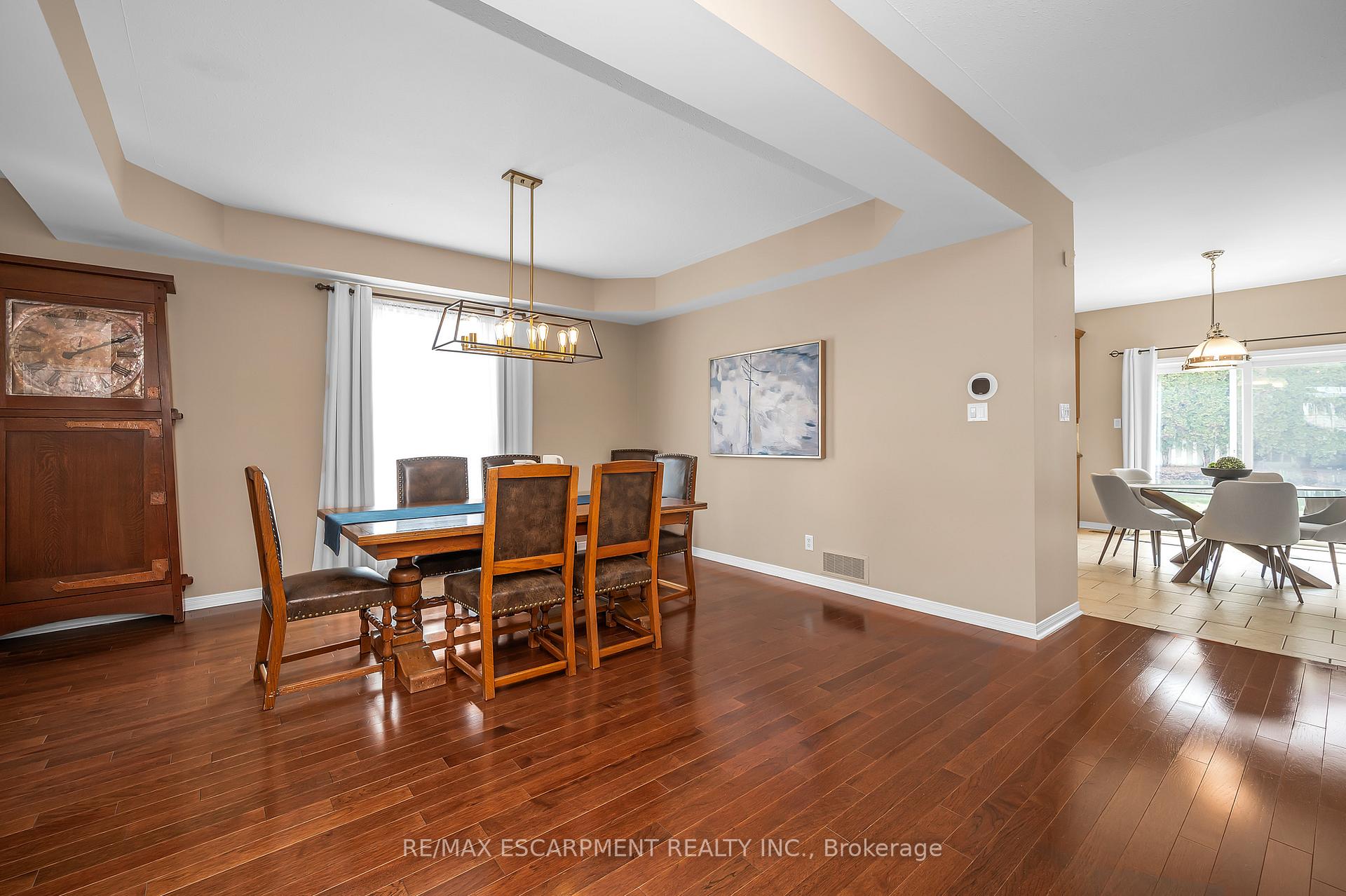 Photo 7 of 15 Buerkle Court, Kitchener — HOMEH