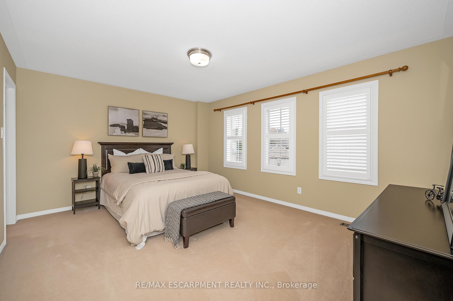 Photo 15 of 15 Buerkle Court, Kitchener — HOMEH