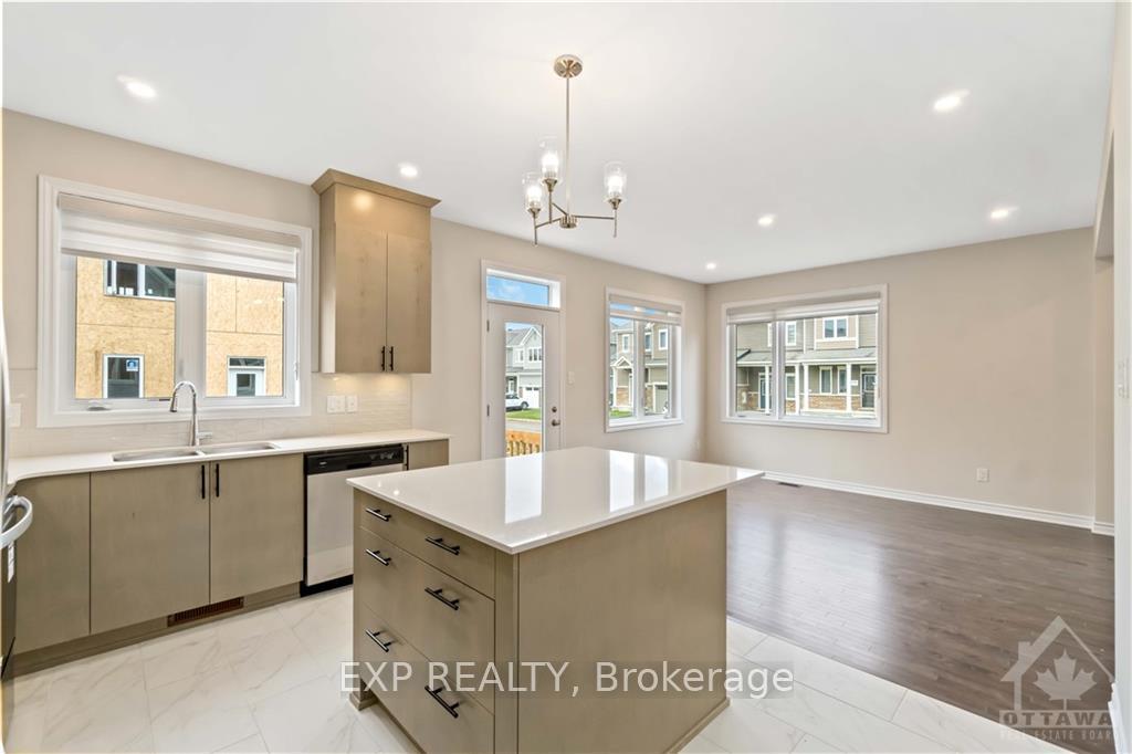 Photo 7 of 240 Surface Lane, Ottawa, Barrhaven - Half Moon Bay — HOMEH