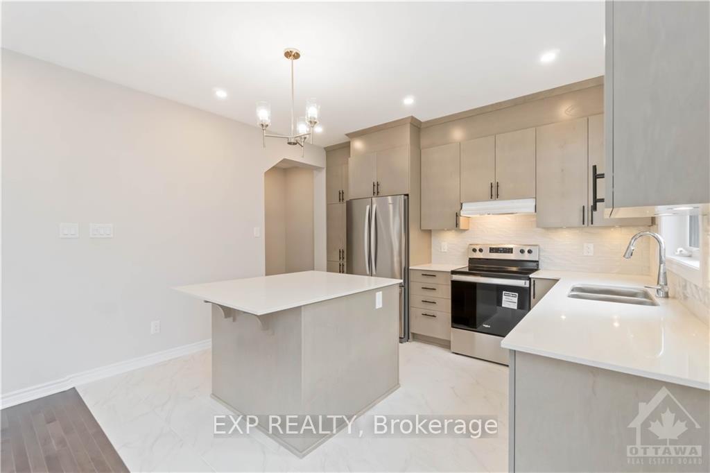 Photo 9 of 240 Surface Lane, Ottawa, Barrhaven - Half Moon Bay — HOMEH
