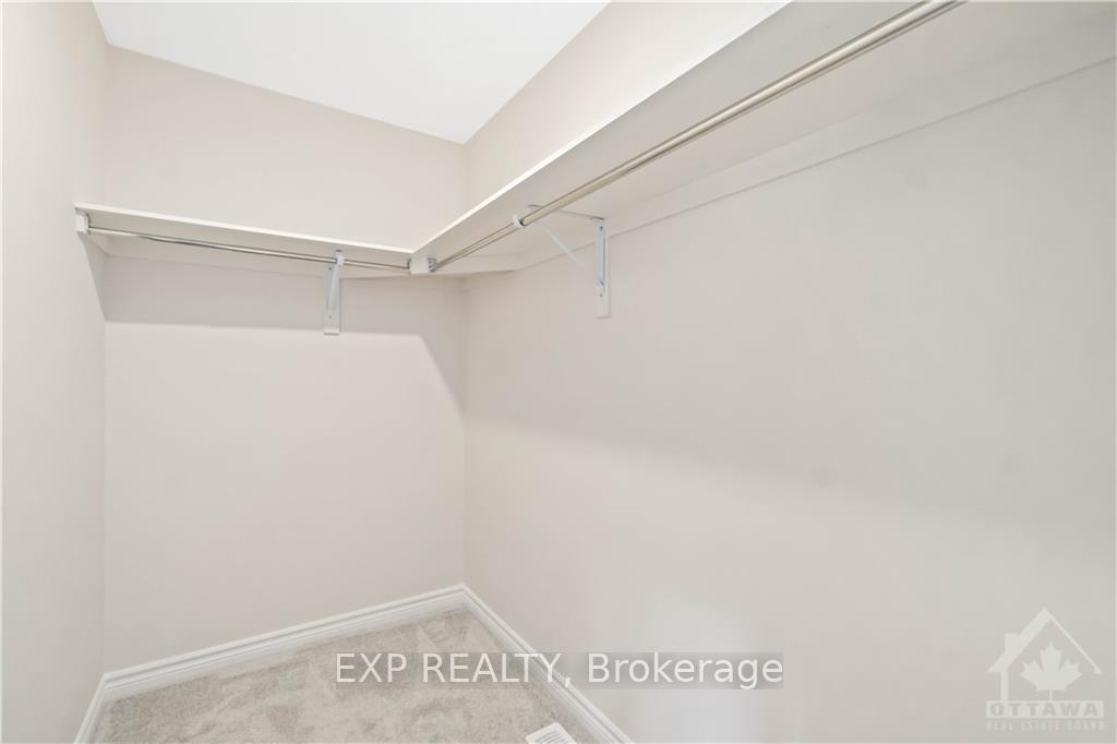 Photo 13 of 240 Surface Lane, Ottawa, Barrhaven - Half Moon Bay — HOMEH