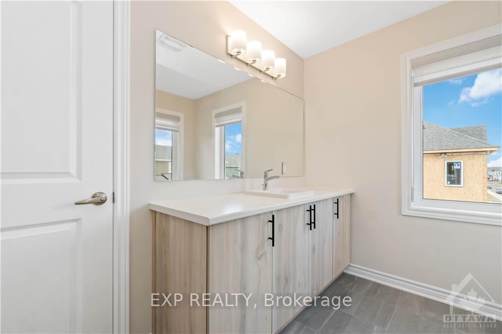 Photo 15 of 240 Surface Lane, Ottawa, Barrhaven - Half Moon Bay — HOMEH
