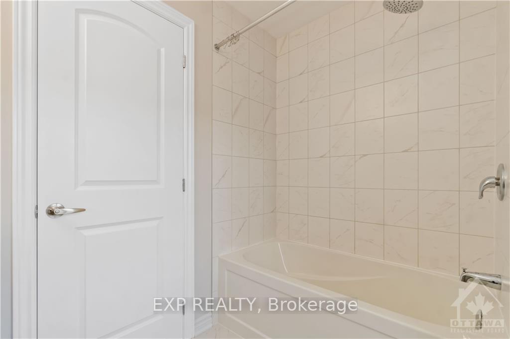 Photo 17 of 240 Surface Lane, Ottawa, Barrhaven - Half Moon Bay — HOMEH