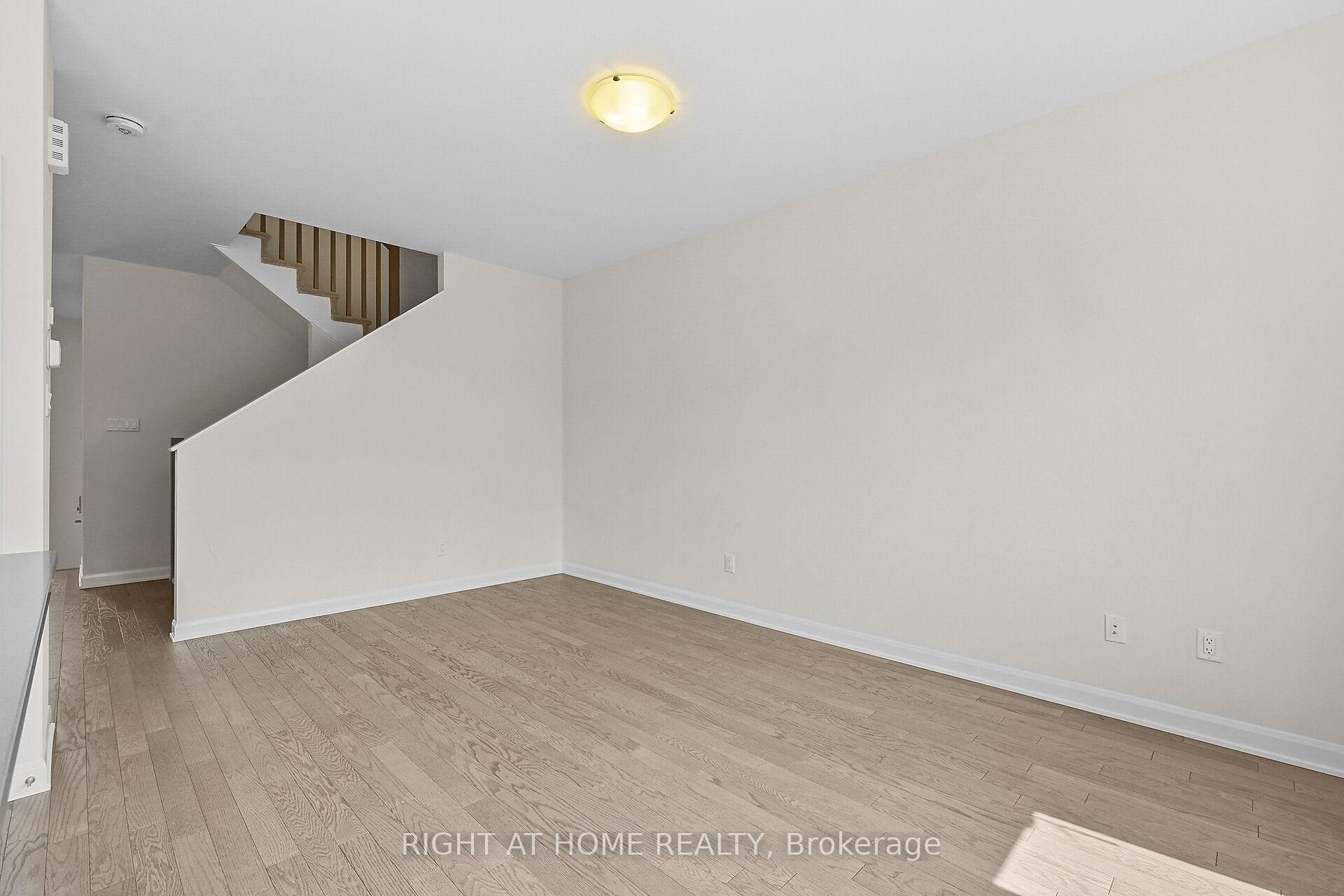 Photo 15 of 958 Athenry Court, Ottawa, Barrhaven - Half Moon Bay — HOMEH