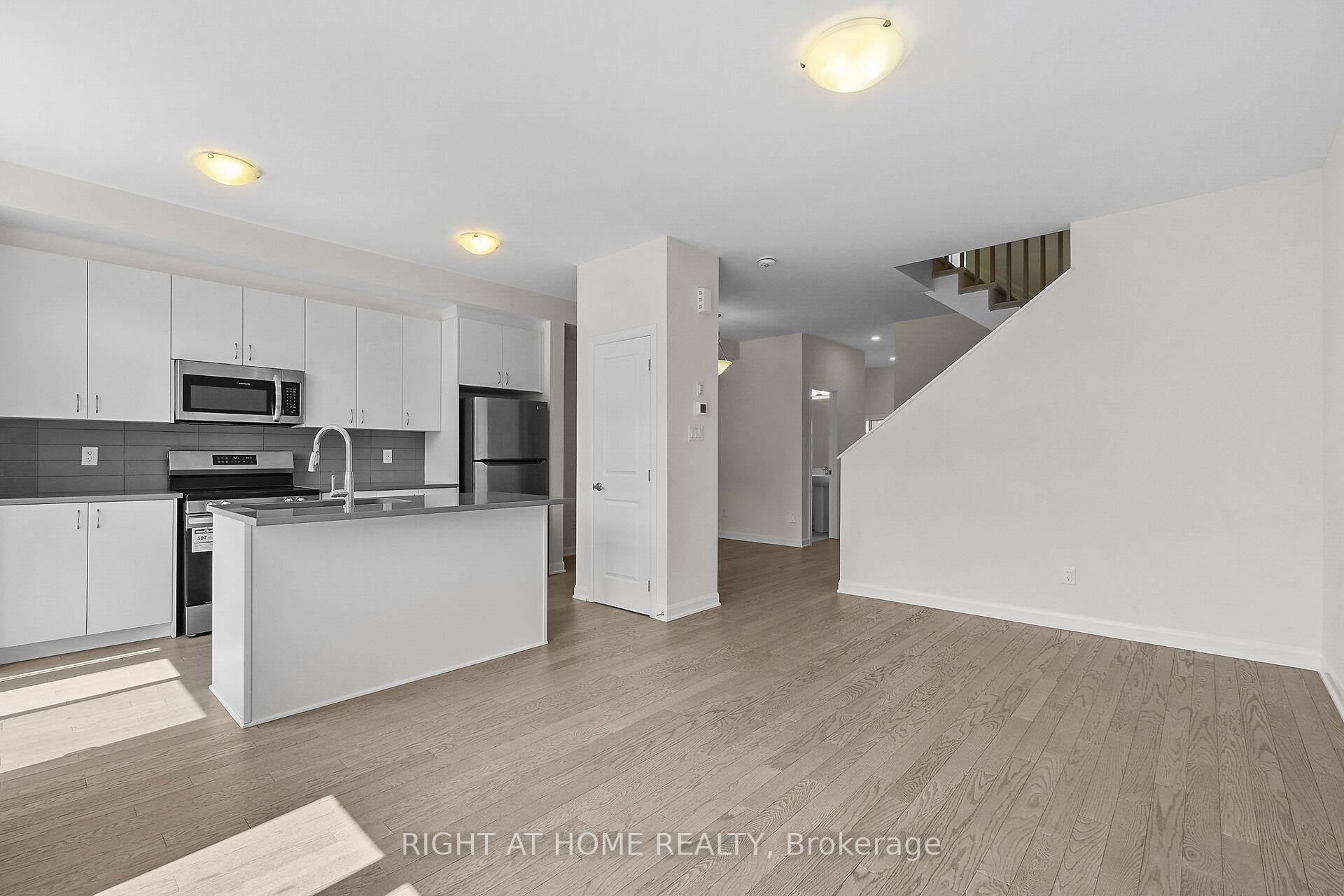 Photo 16 of 958 Athenry Court, Ottawa, Barrhaven - Half Moon Bay — HOMEH