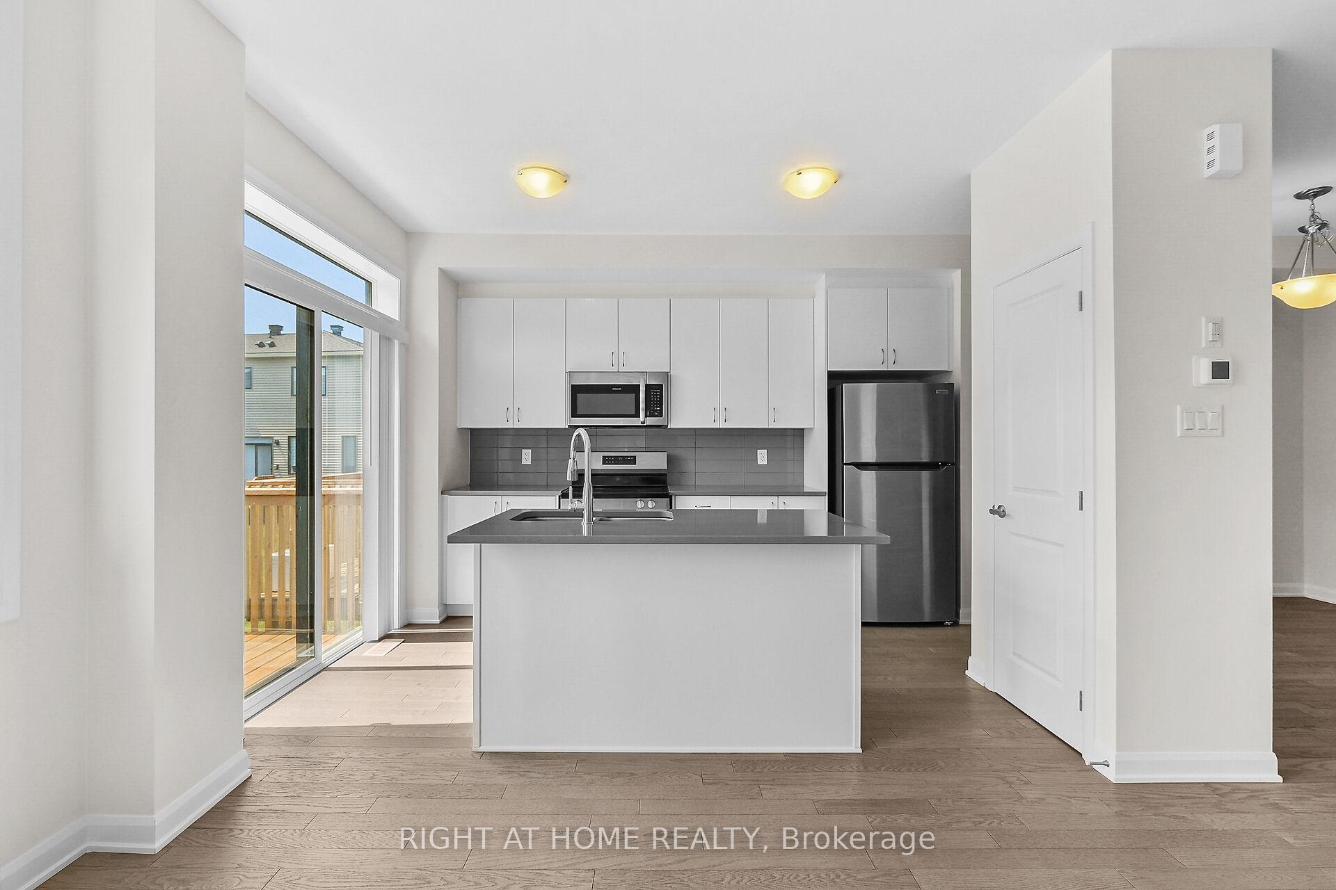 Photo 18 of 958 Athenry Court, Ottawa, Barrhaven - Half Moon Bay — HOMEH