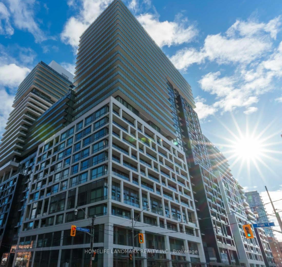 Front of Unit LPH2926, 135 Lower Sherbourne Street