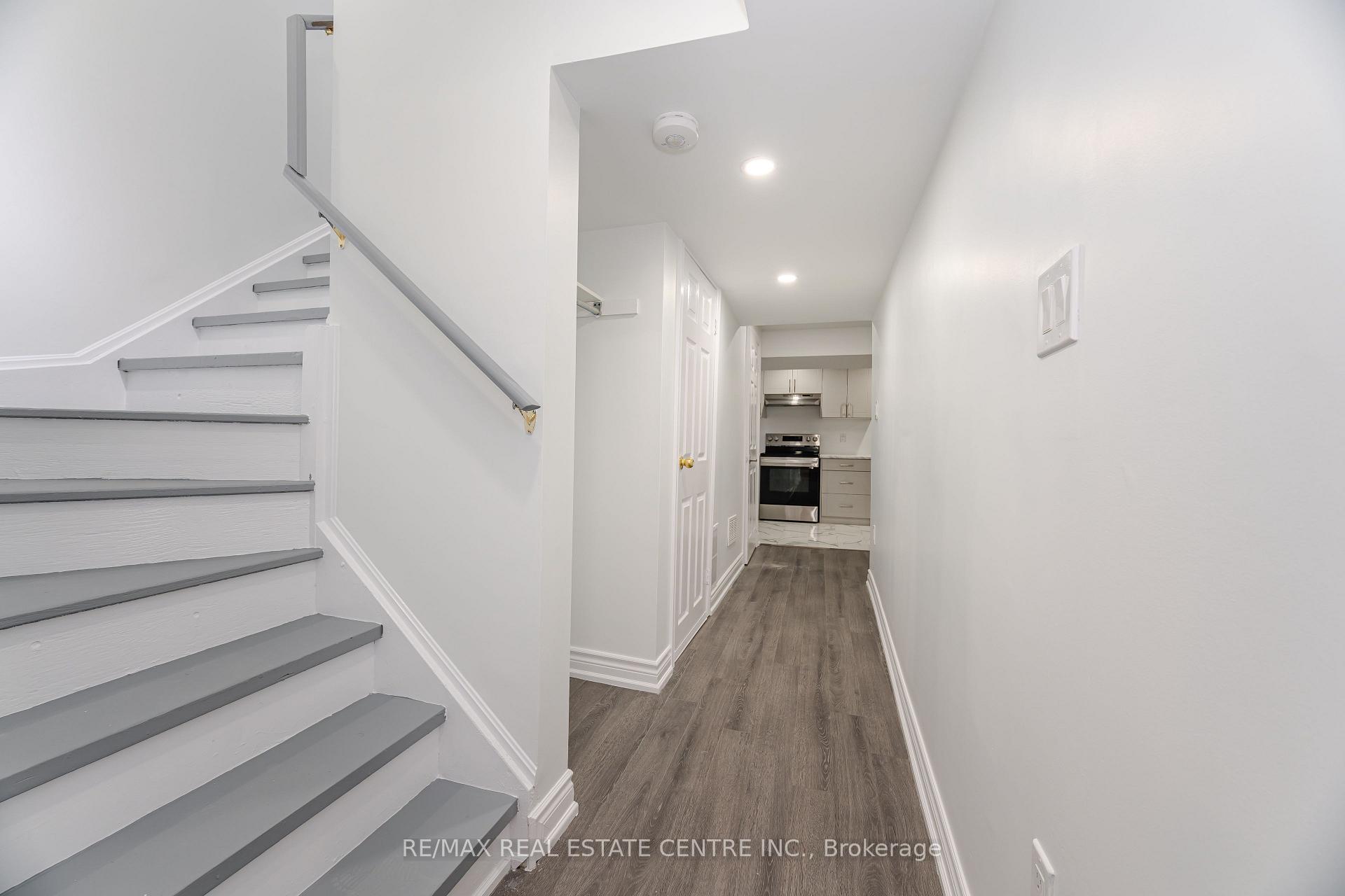 Photo 20 of 13 Loftsmoor Drive, Brampton, Sandringham-Wellington — HOMEH