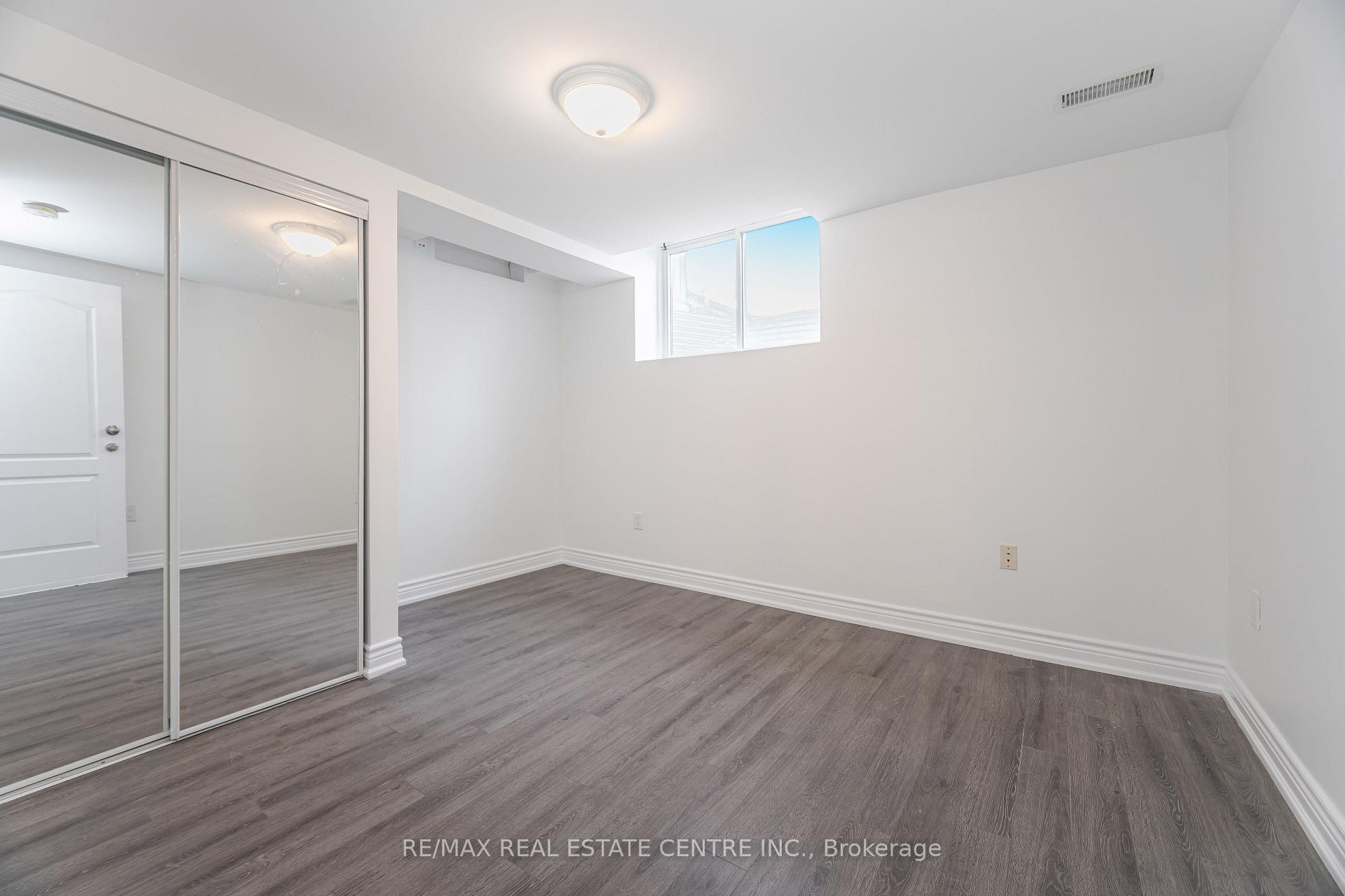 Photo 28 of 13 Loftsmoor Drive, Brampton, Sandringham-Wellington — HOMEH