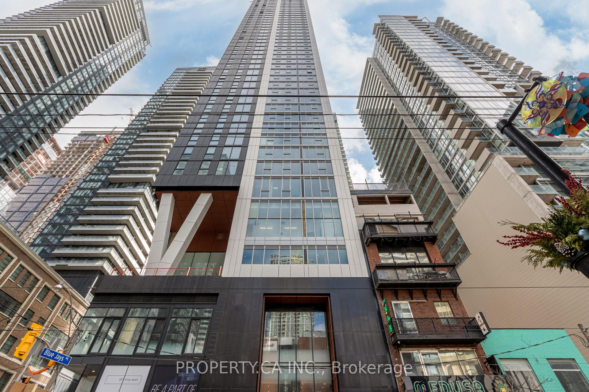 Photo 13 of Unit 801, 357 King Street W, Toronto, Waterfront Communities — HOMEH