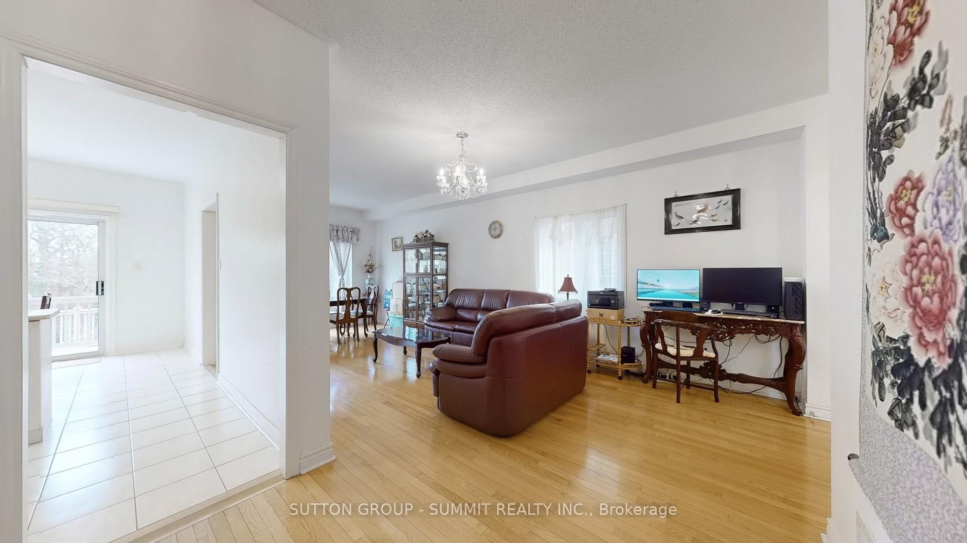 Photo 18 of 93 Moreau Trail, Scarborough, Clairlea-Birchmount — HOMEH
