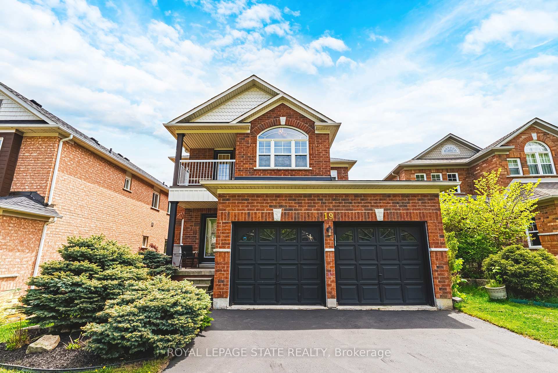 Photo 11 of 19 Gwyn Court, Hamilton, Dundas — HOMEH