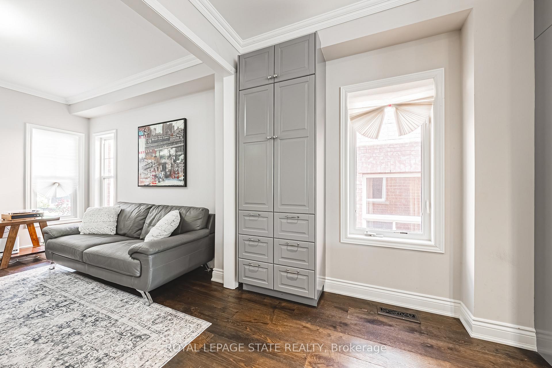 Photo 20 of 19 Gwyn Court, Hamilton, Dundas — HOMEH