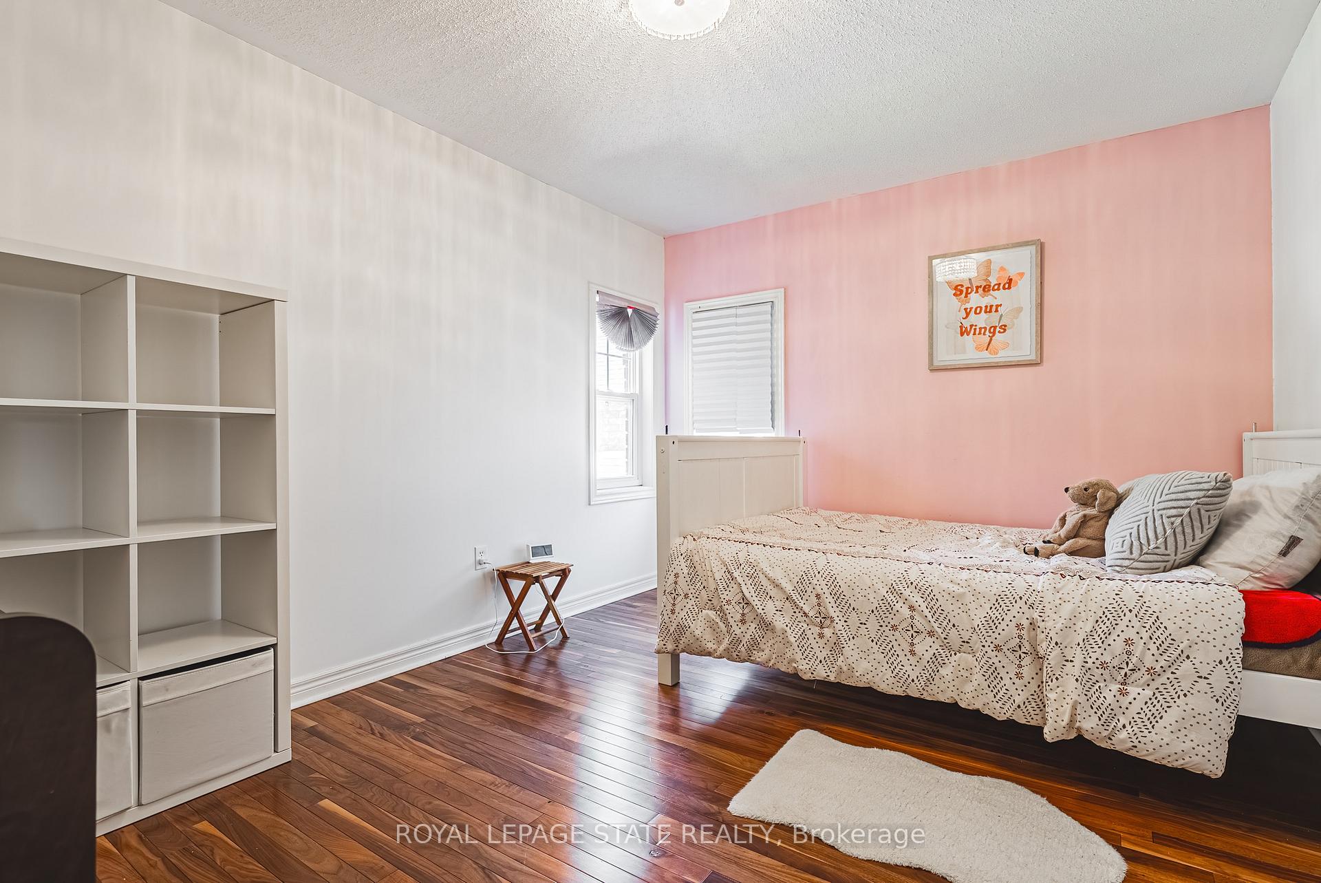 Photo 27 of 19 Gwyn Court, Hamilton, Dundas — HOMEH