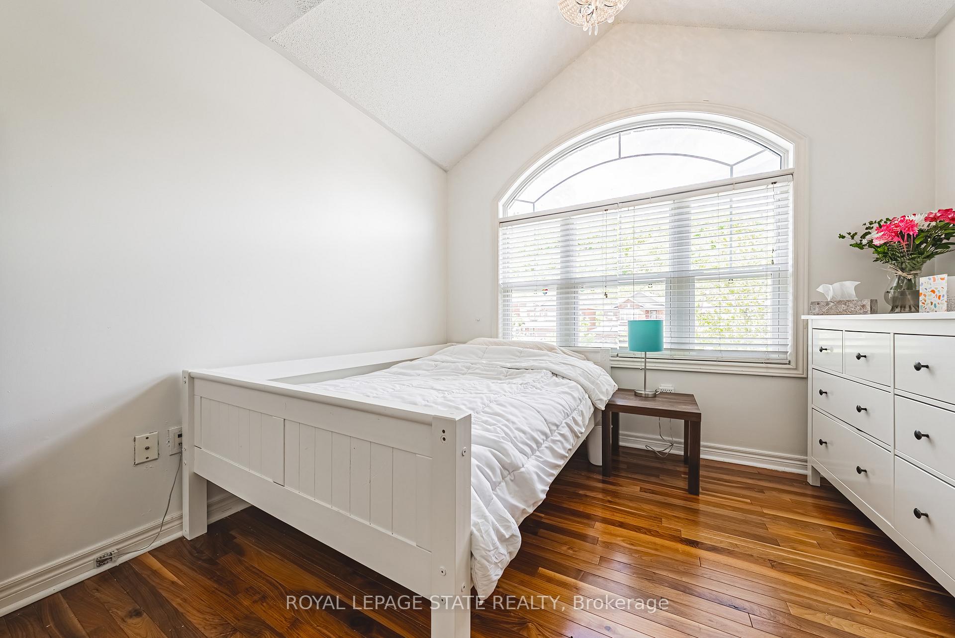 Photo 39 of 19 Gwyn Court, Hamilton, Dundas — HOMEH