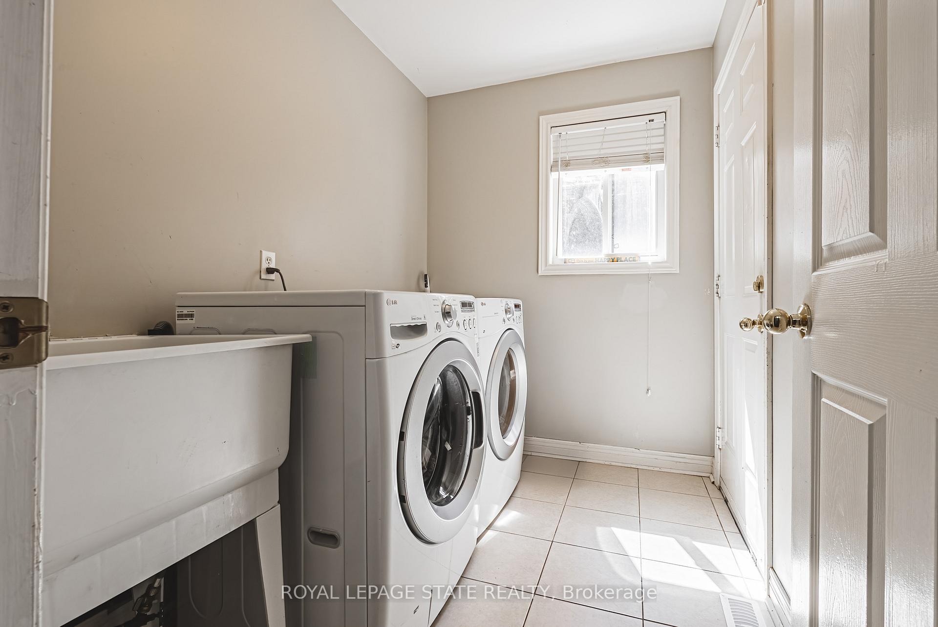 Photo 32 of 19 Gwyn Court, Hamilton, Dundas — HOMEH