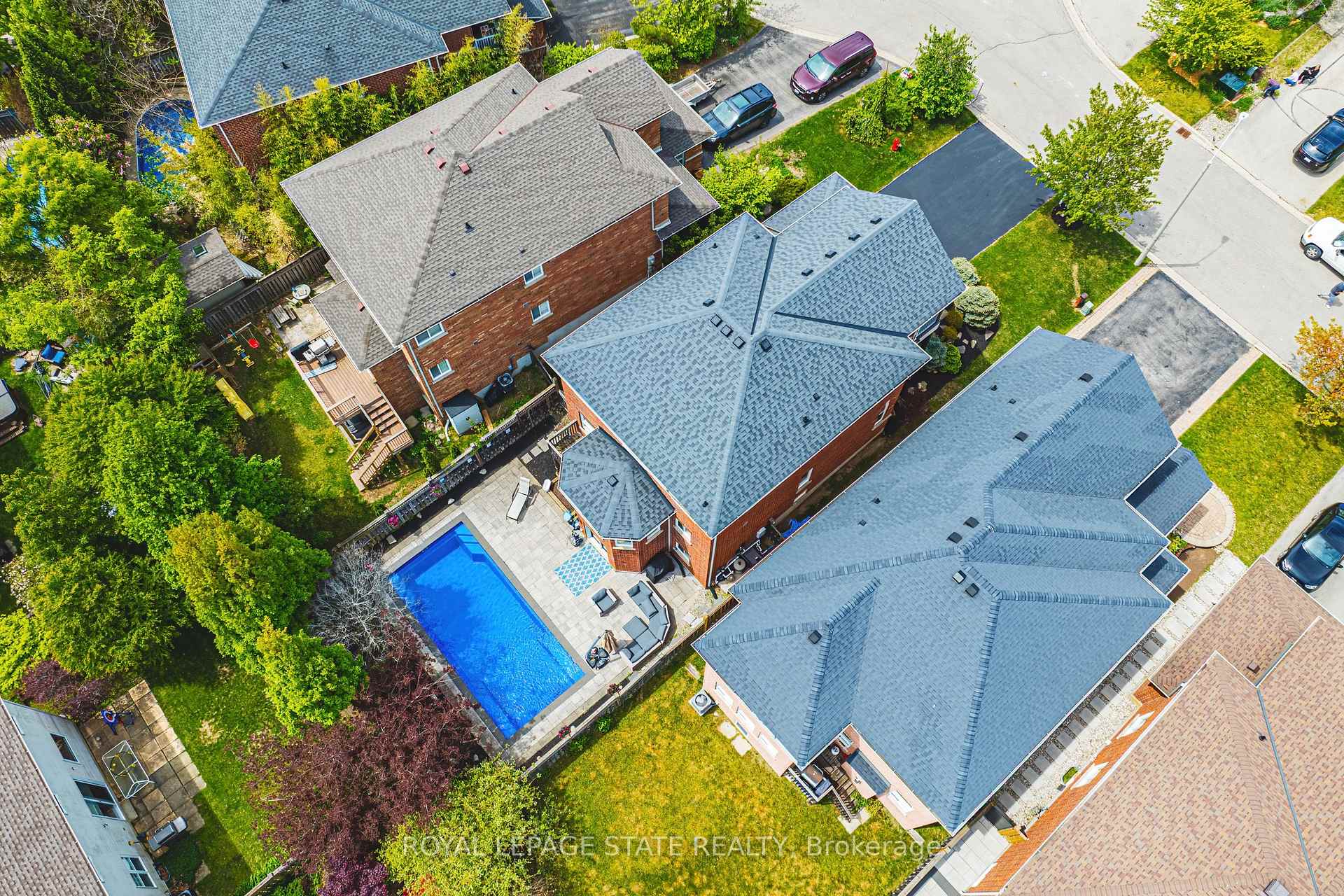 Photo 49 of 19 Gwyn Court, Hamilton, Dundas — HOMEH