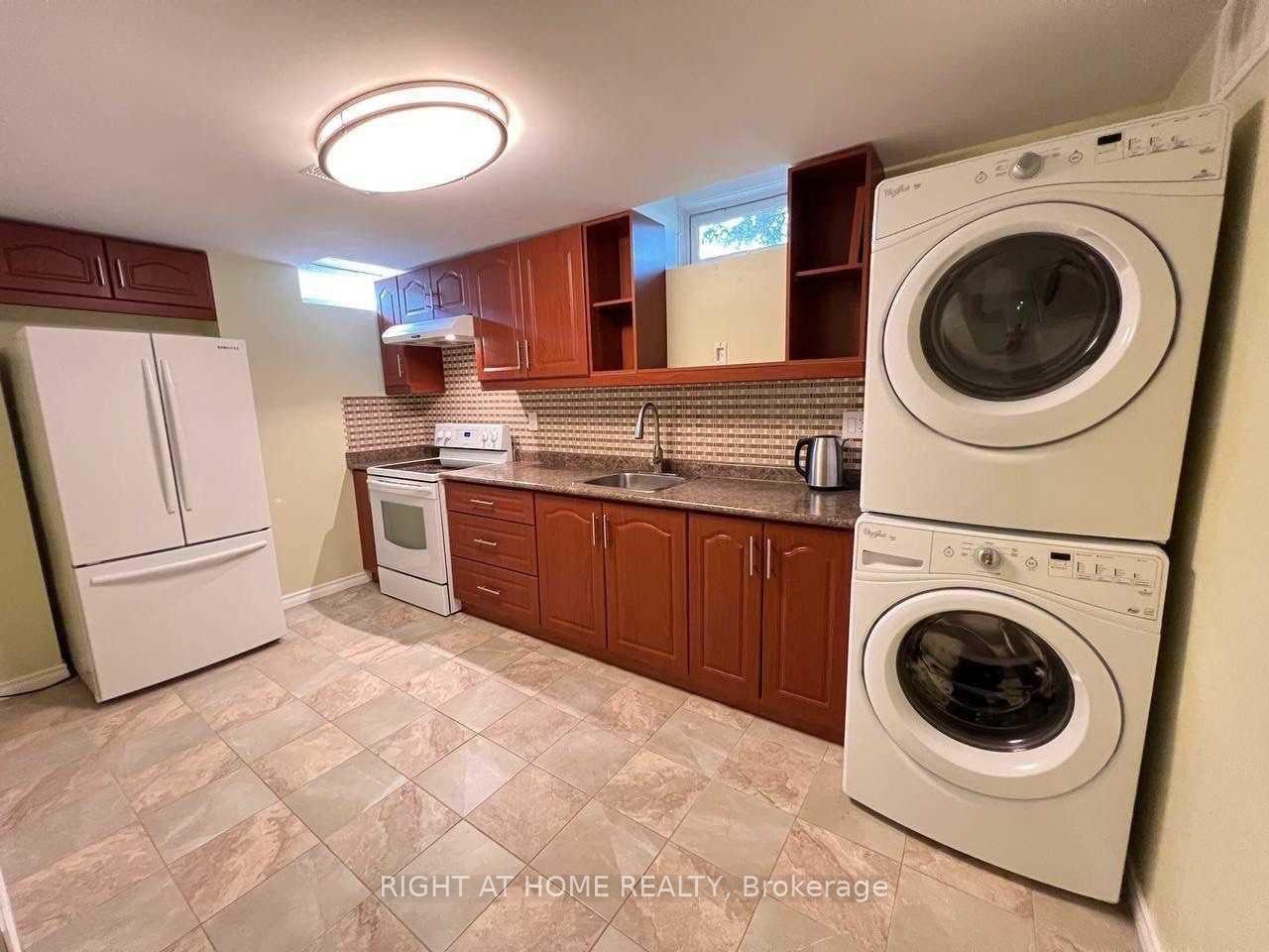 Photo 1 of 54 Limeridge (Basement) Street, Aurora, Bayview Wellington — HOMEH