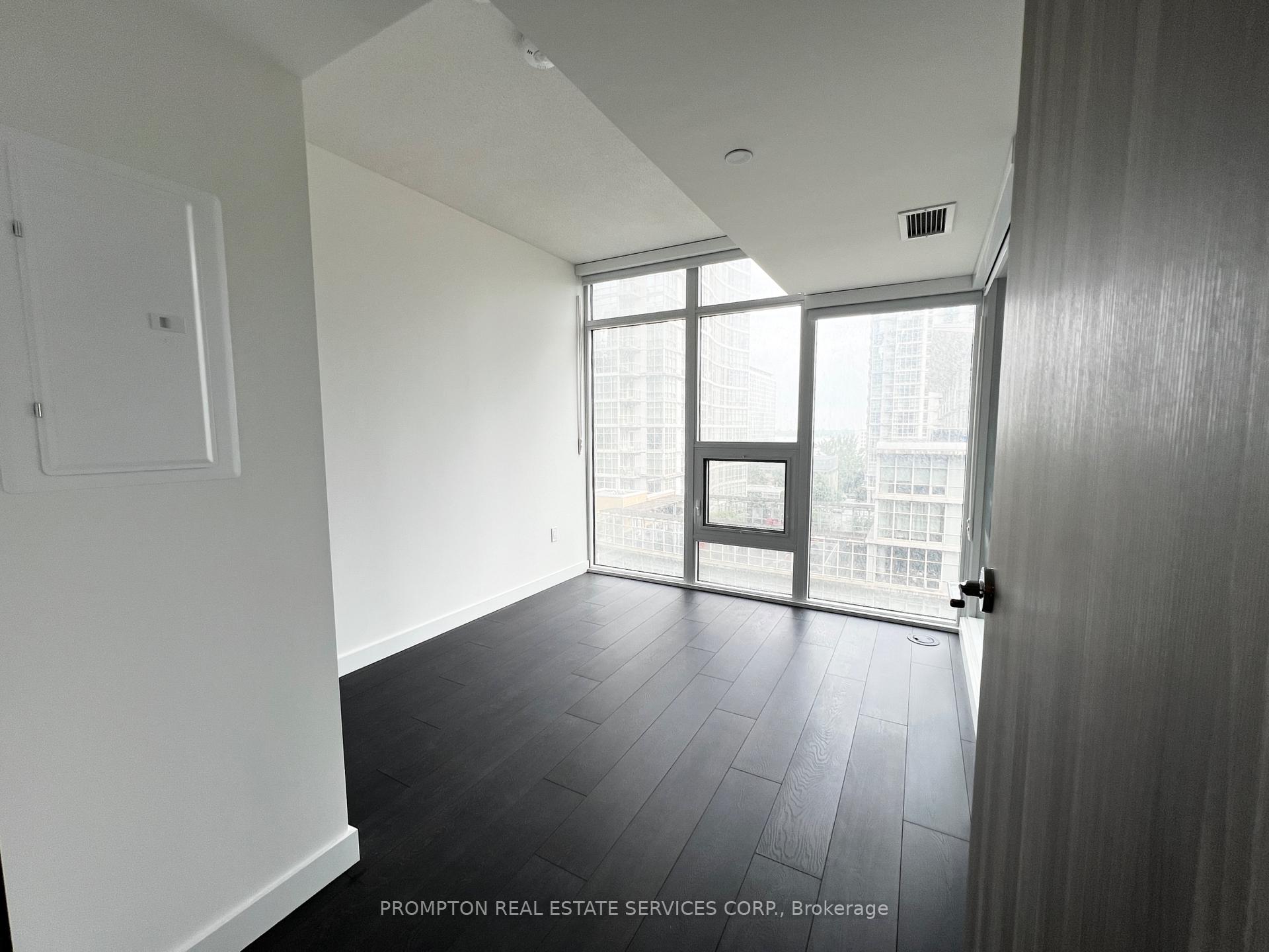 Photo 6 of Unit 621, 3 Concord Cityplace Way, Toronto, Waterfront Communities — HOMEH