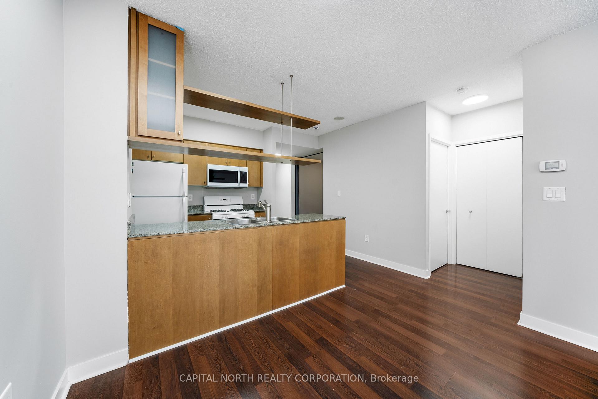 Photo 9 of Unit 3001, 35 Mariner Terrace, Toronto, Waterfront Communities — HOMEH