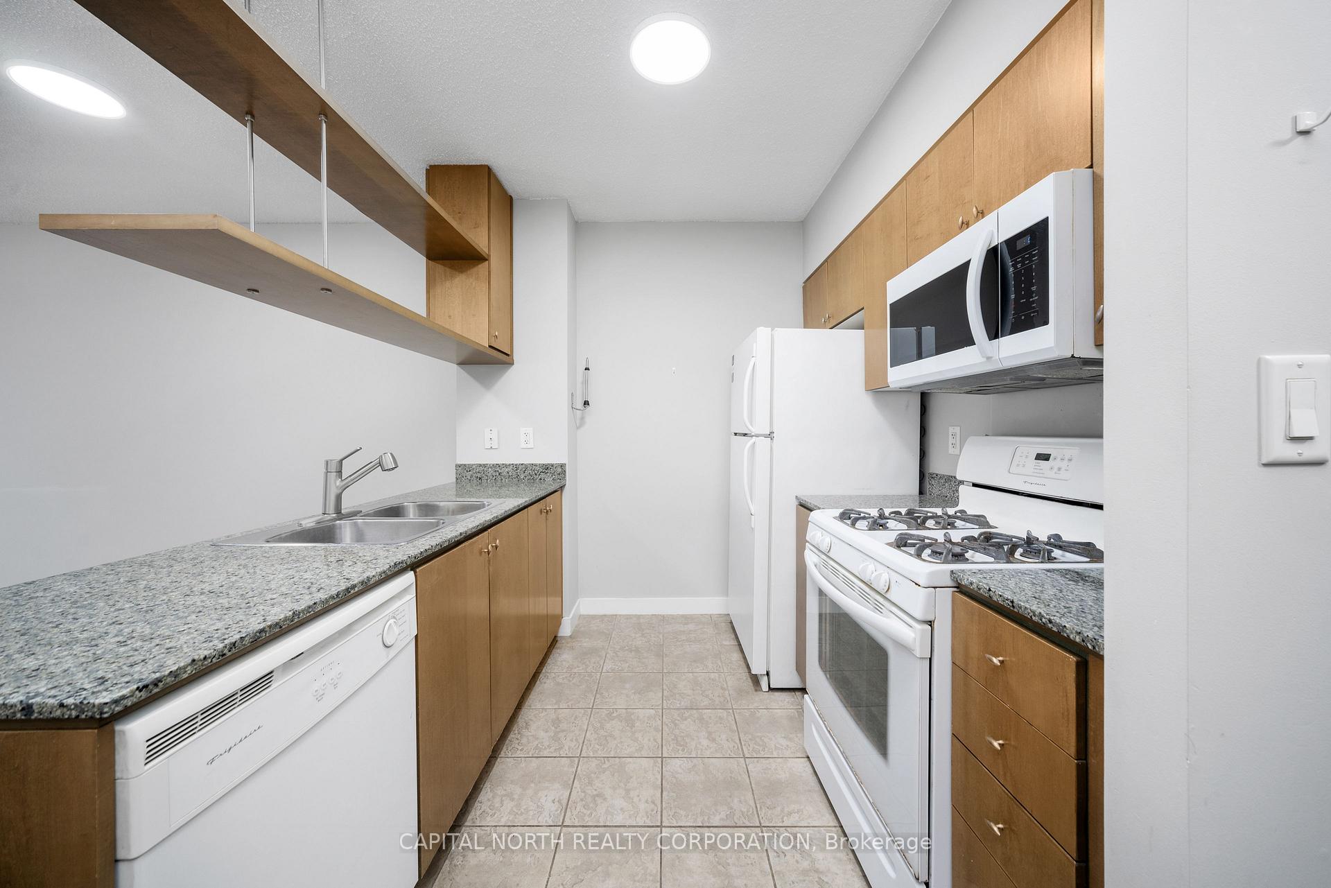 Photo 11 of Unit 3001, 35 Mariner Terrace, Toronto, Waterfront Communities — HOMEH