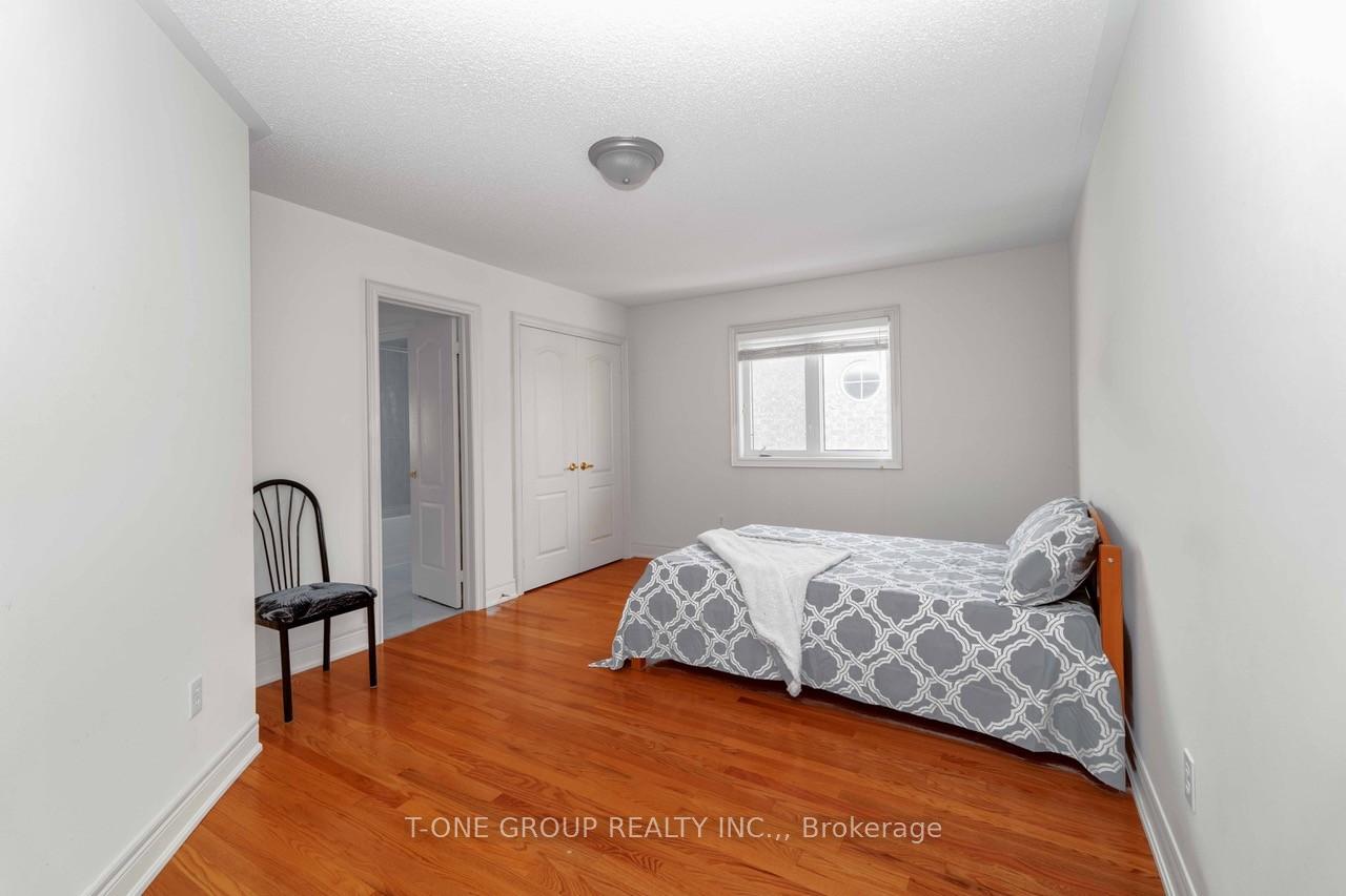 Photo 17 of 18 Yellow Pine Road, Brampton, Bram East — HOMEH