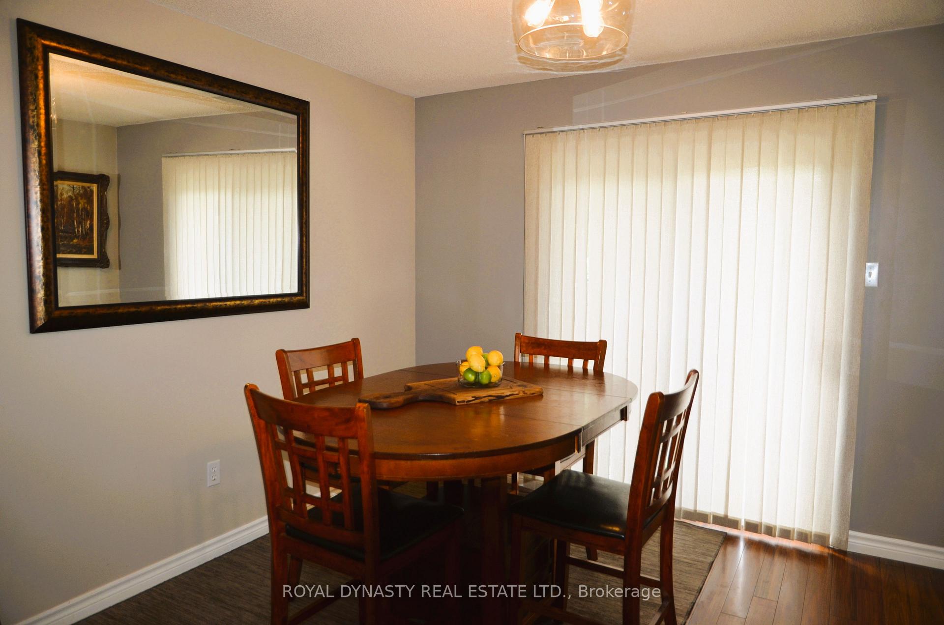 Photo 27 of 8 Kate Aitken Crescent, New Tecumseth, Beeton — HOMEH