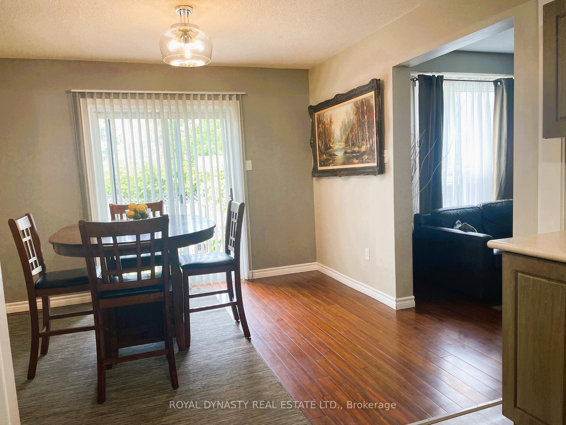 Photo 20 of 8 Kate Aitken Crescent, New Tecumseth, Beeton — HOMEH