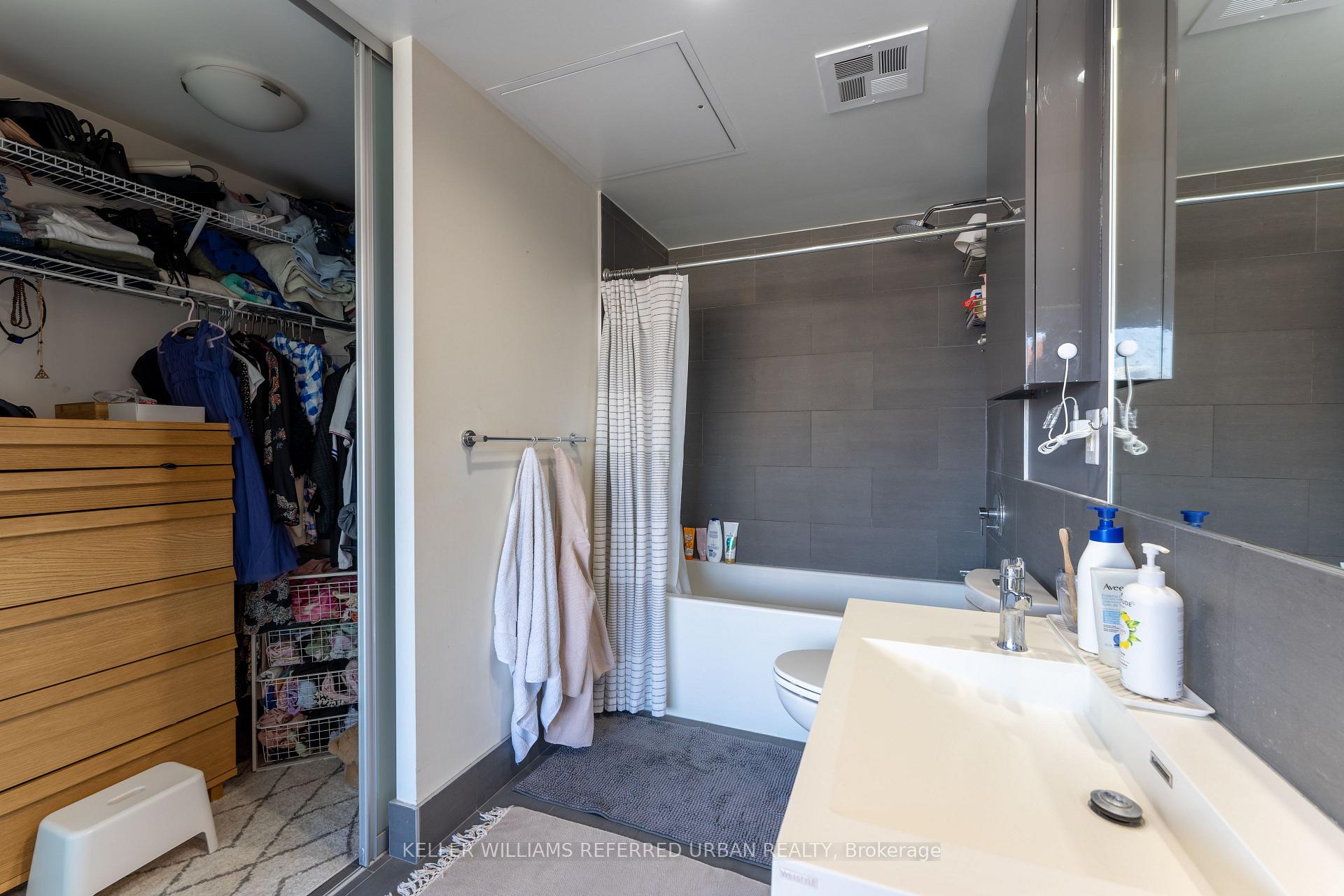 Photo 10 of Unit 803, 70 Distillery Lane, Toronto, Waterfront Communities — HOMEH