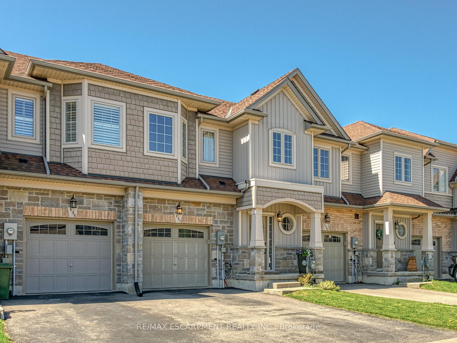 Photo 27 of 137 Kinsman Drive, Hamilton, Binbrook — HOMEH