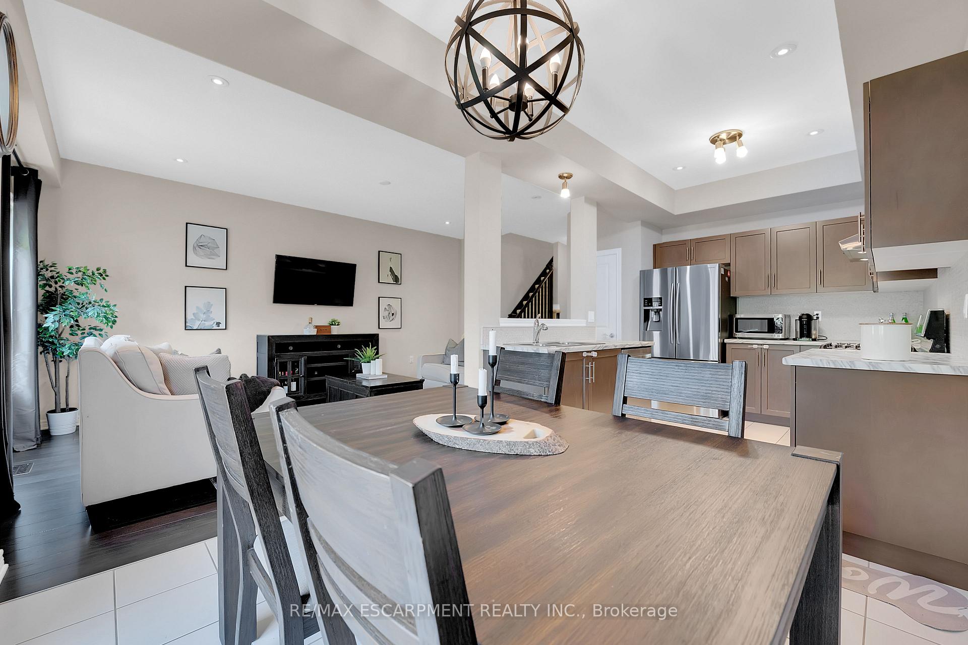 Photo 8 of 137 Kinsman Drive, Hamilton, Binbrook — HOMEH