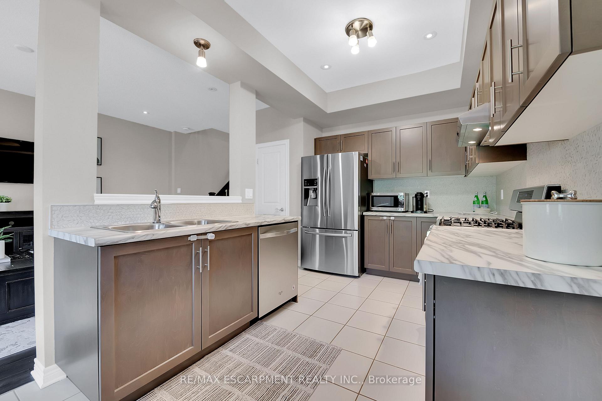 Photo 16 of 137 Kinsman Drive, Hamilton, Binbrook — HOMEH