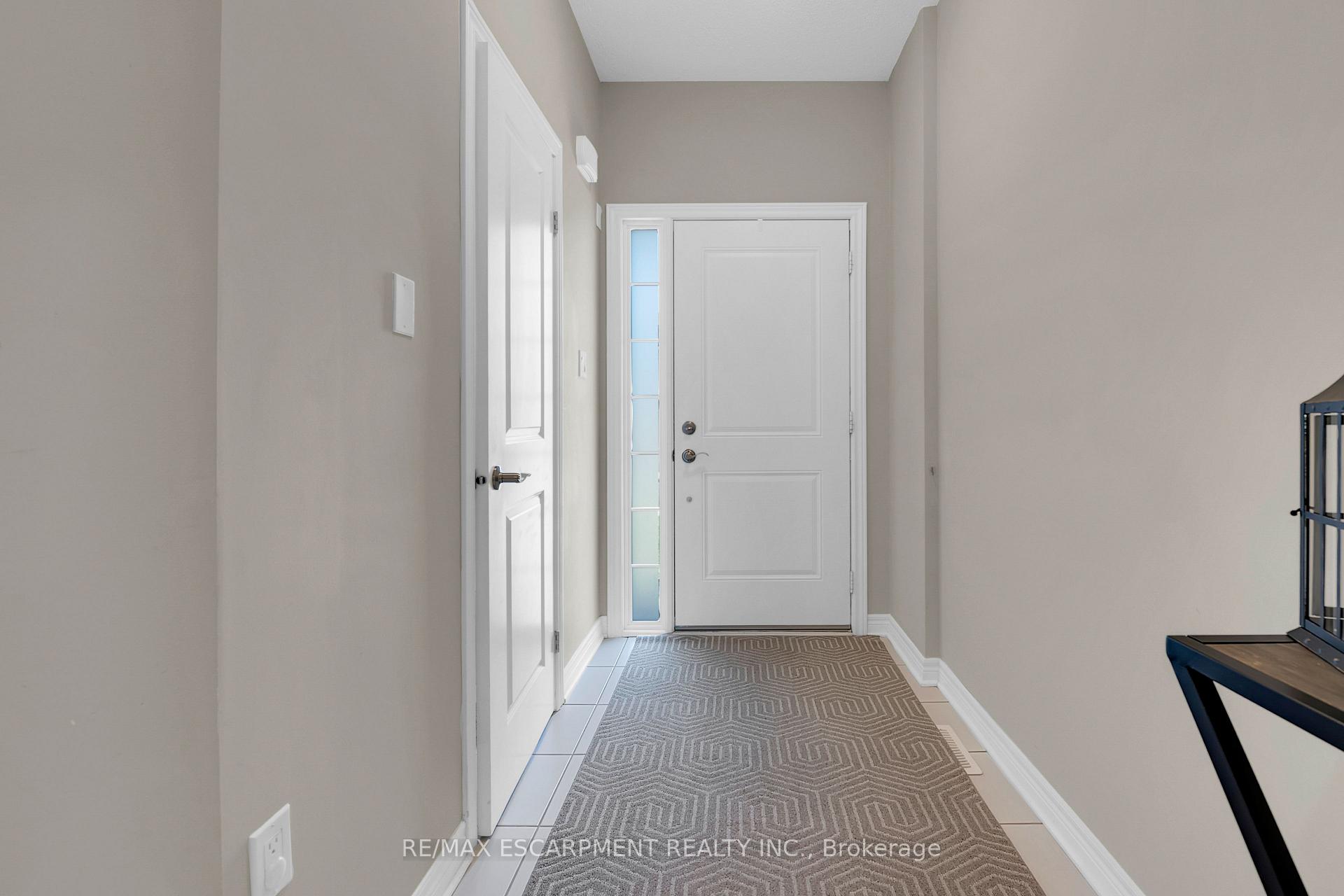 Photo 9 of 137 Kinsman Drive, Hamilton, Binbrook — HOMEH