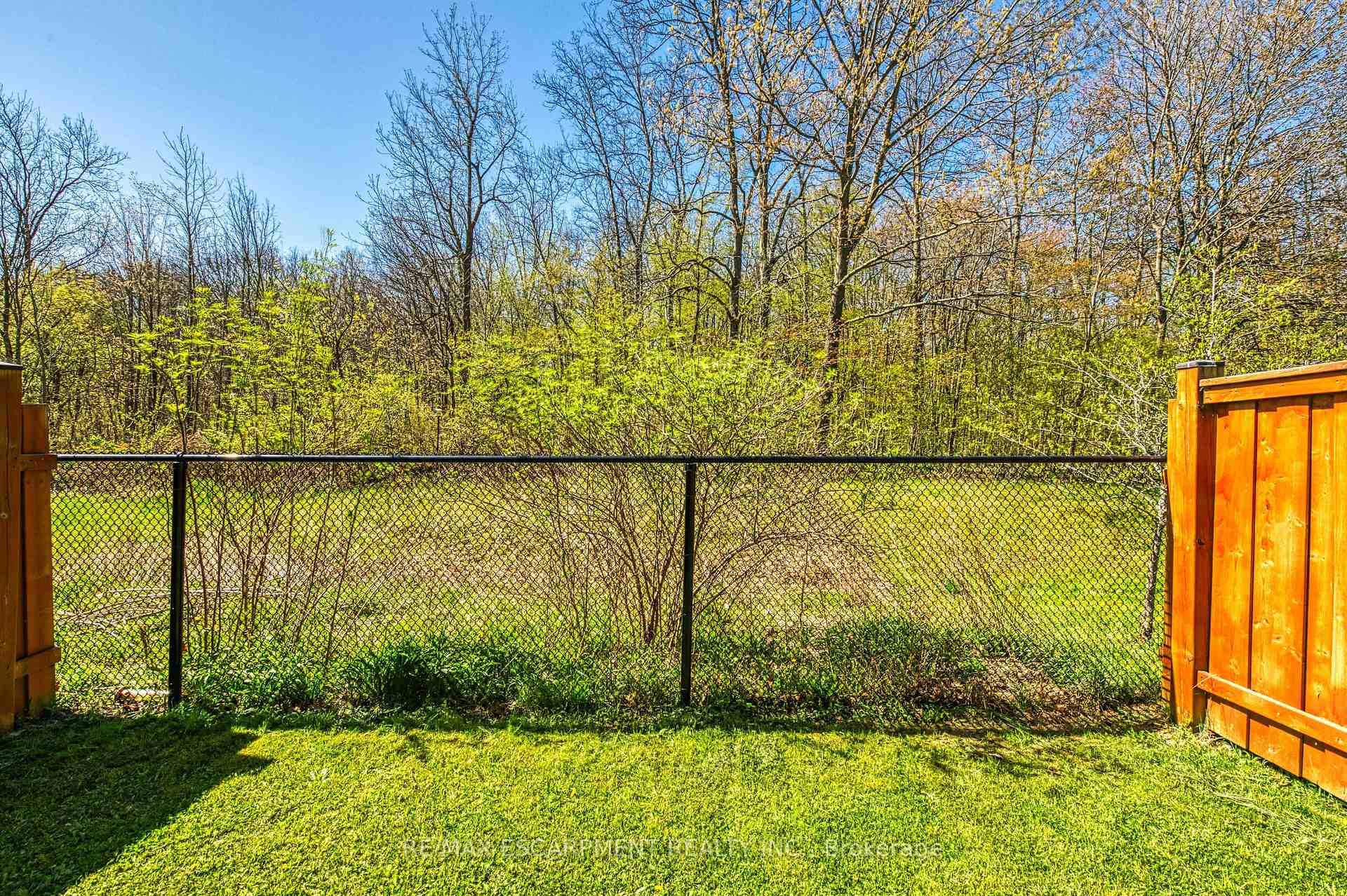 Photo 45 of 137 Kinsman Drive, Hamilton, Binbrook — HOMEH
