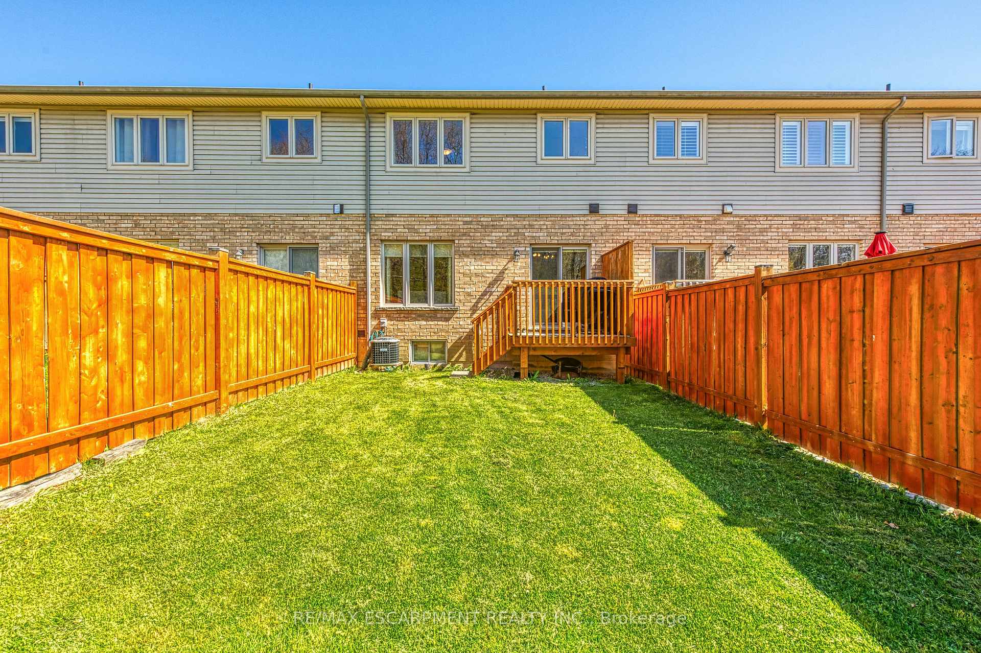 Photo 44 of 137 Kinsman Drive, Hamilton, Binbrook — HOMEH