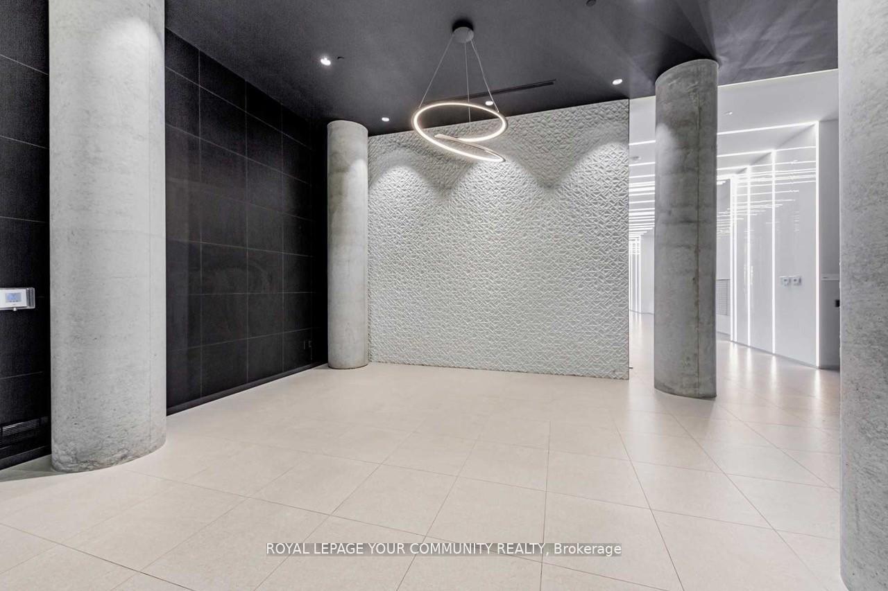 Photo 3 of Unit 804, 158 Front Street E, Toronto, Moss Park — HOMEH