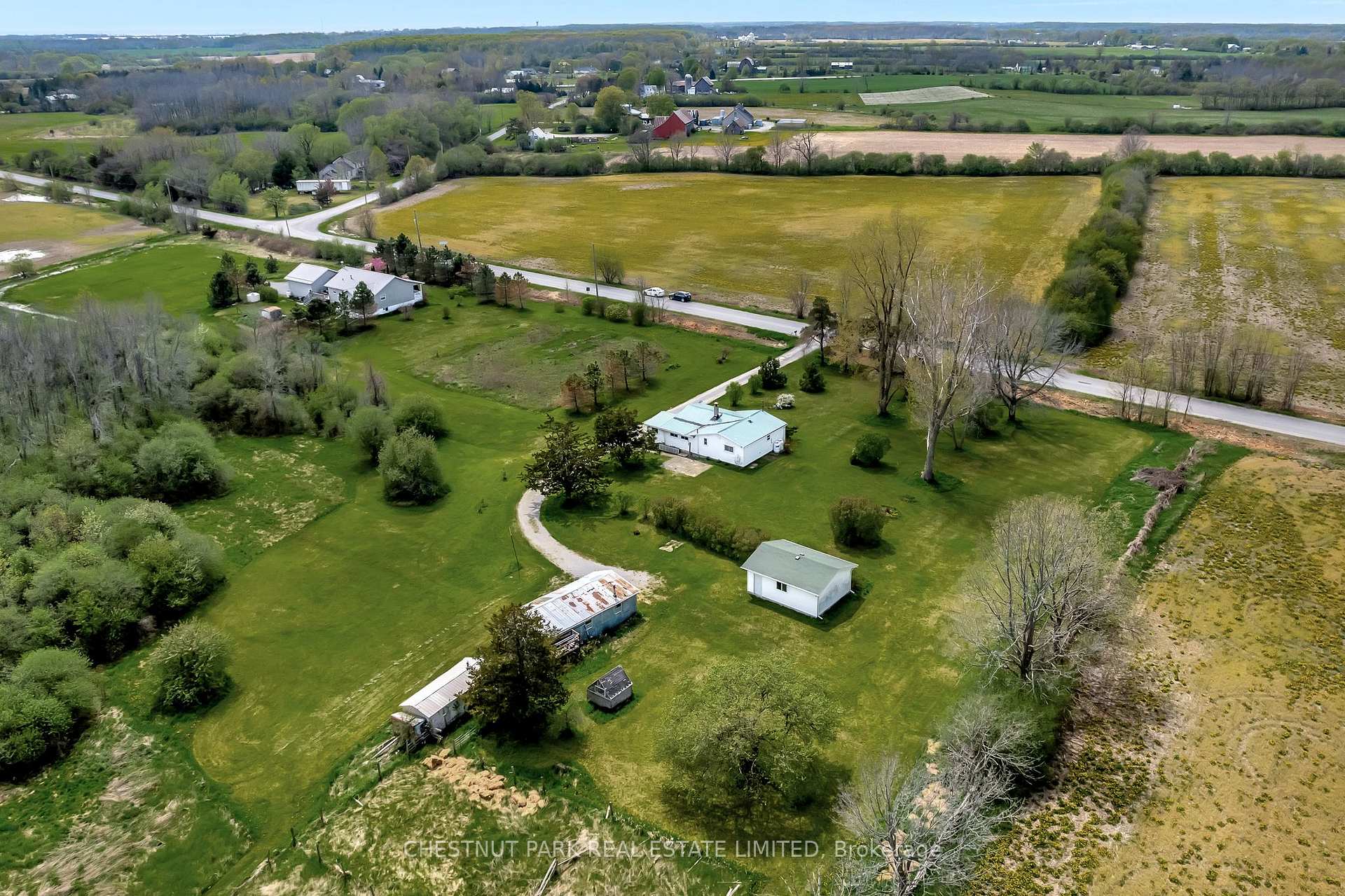 Photo 6 of 418 Matthie Road, Prince Edward County, Bloomfield — HOMEH