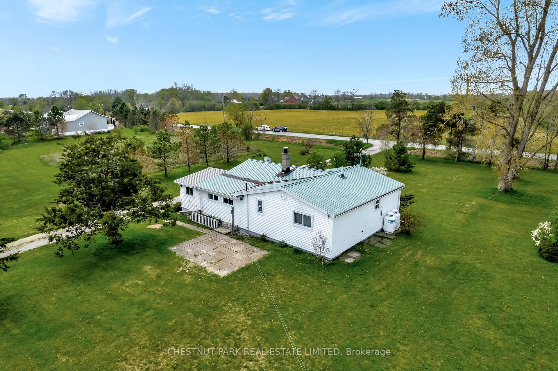 Photo 20 of 418 Matthie Road, Prince Edward County, Bloomfield — HOMEH