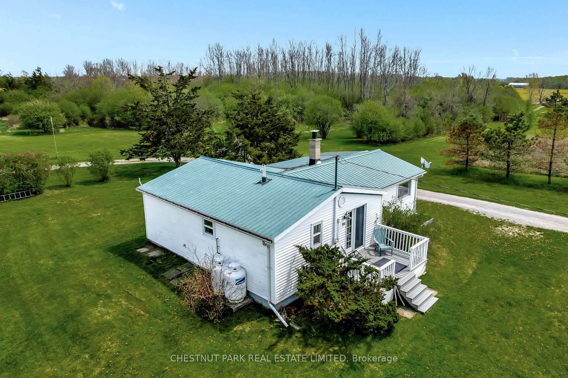Photo 16 of 418 Matthie Road, Prince Edward County, Bloomfield — HOMEH