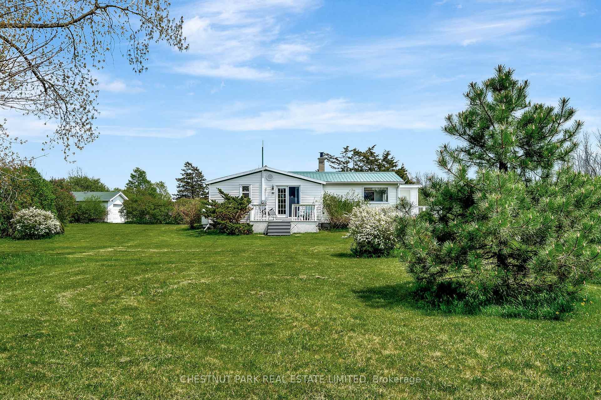Photo 24 of 418 Matthie Road, Prince Edward County, Bloomfield — HOMEH