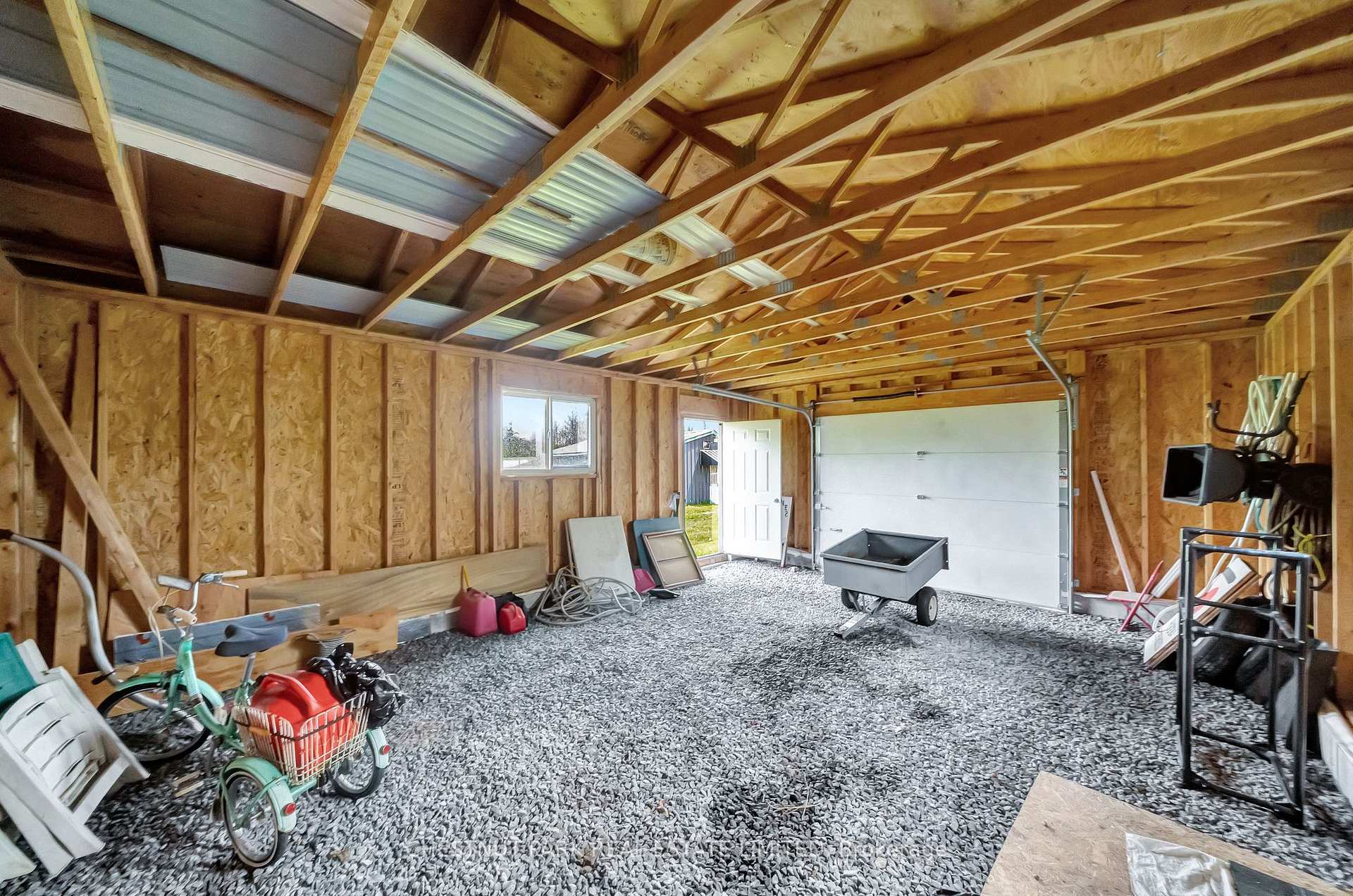 Photo 29 of 418 Matthie Road, Prince Edward County, Bloomfield — HOMEH