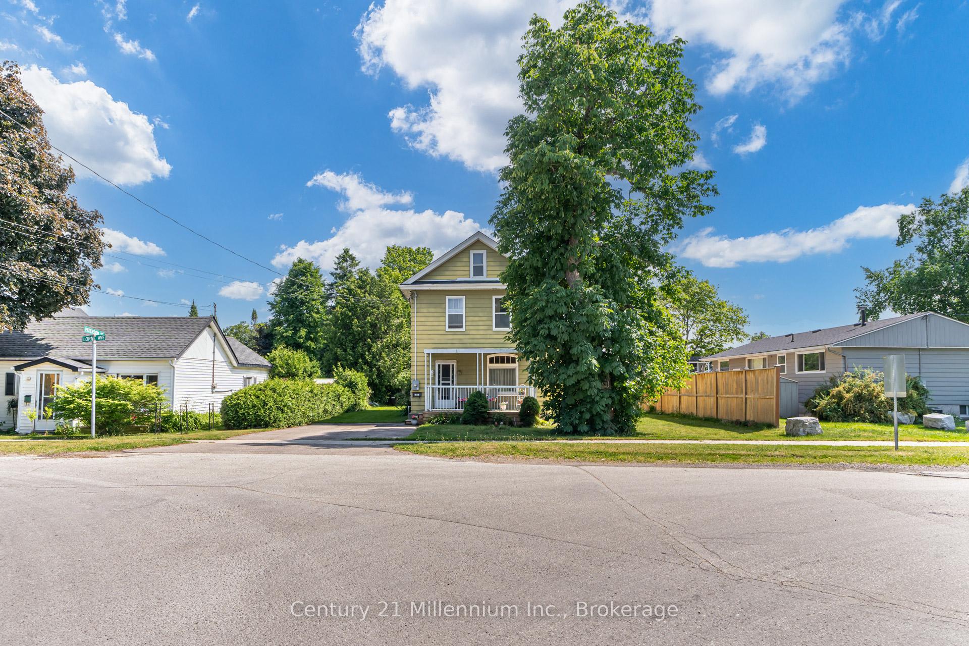 Photo 8 of 14 Lorne Avenue, Collingwood — HOMEH