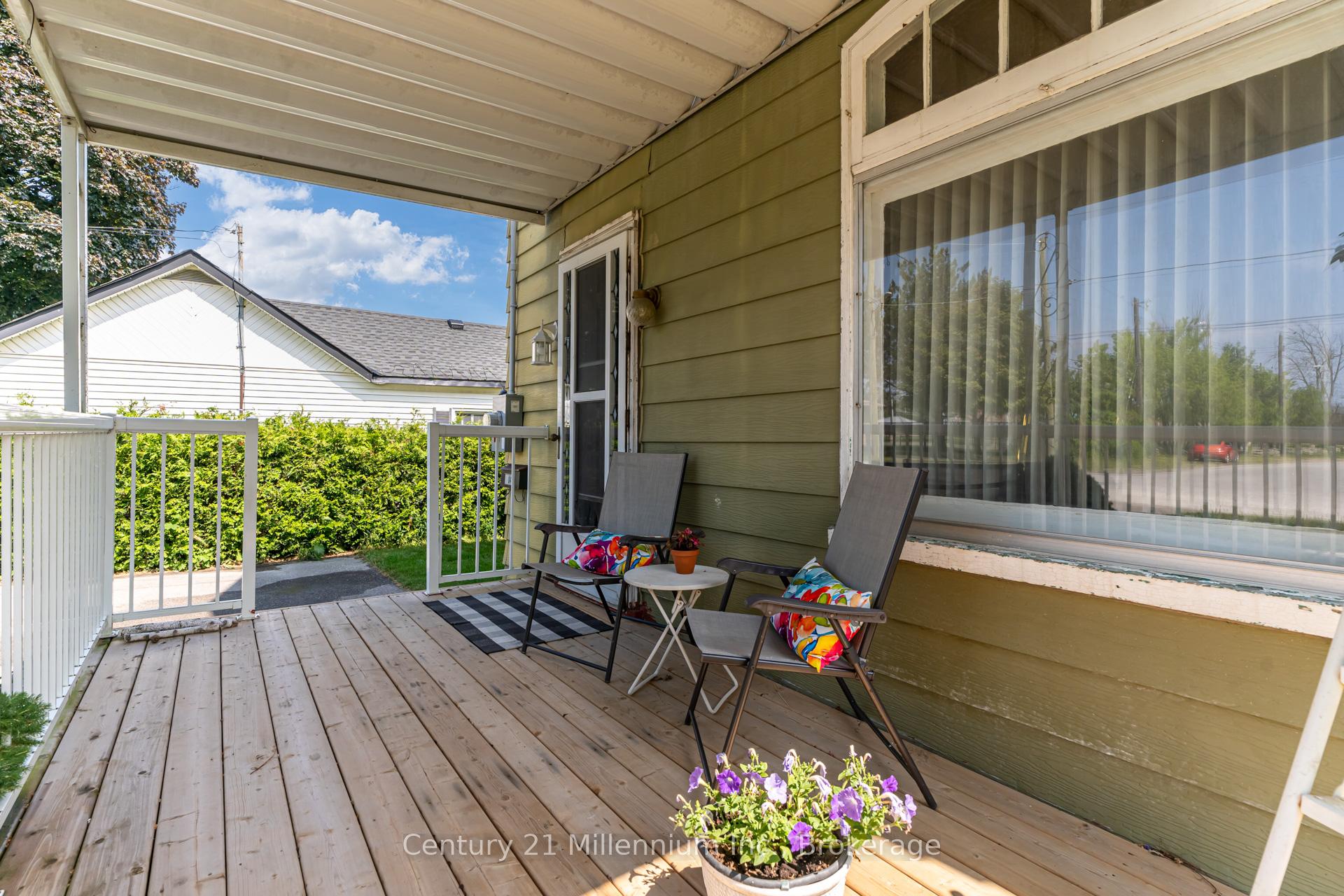 Photo 9 of 14 Lorne Avenue, Collingwood — HOMEH