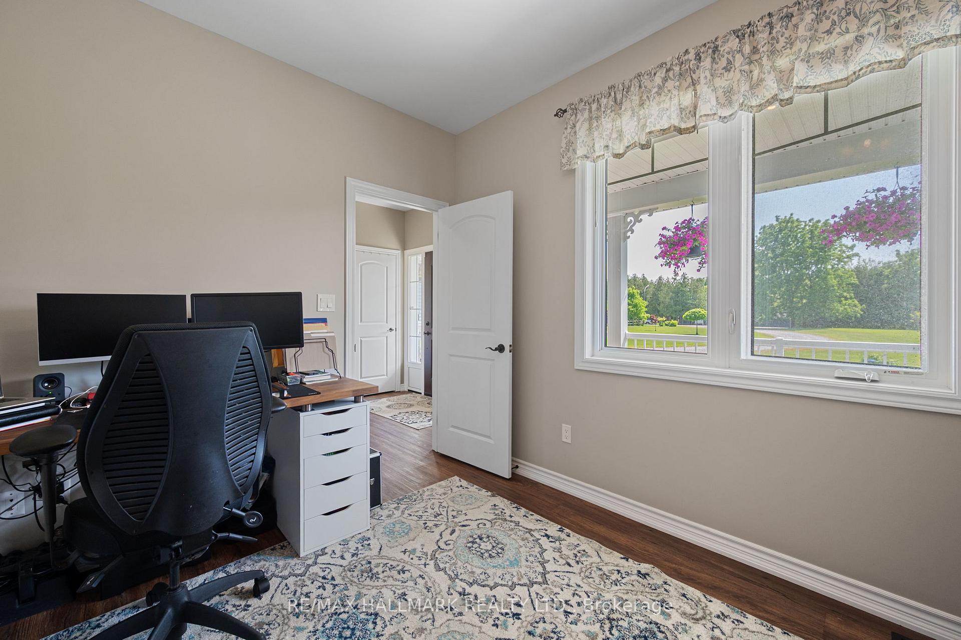 Photo 19 of 185 Riverbank Drive, Georgina, Pefferlaw — HOMEH