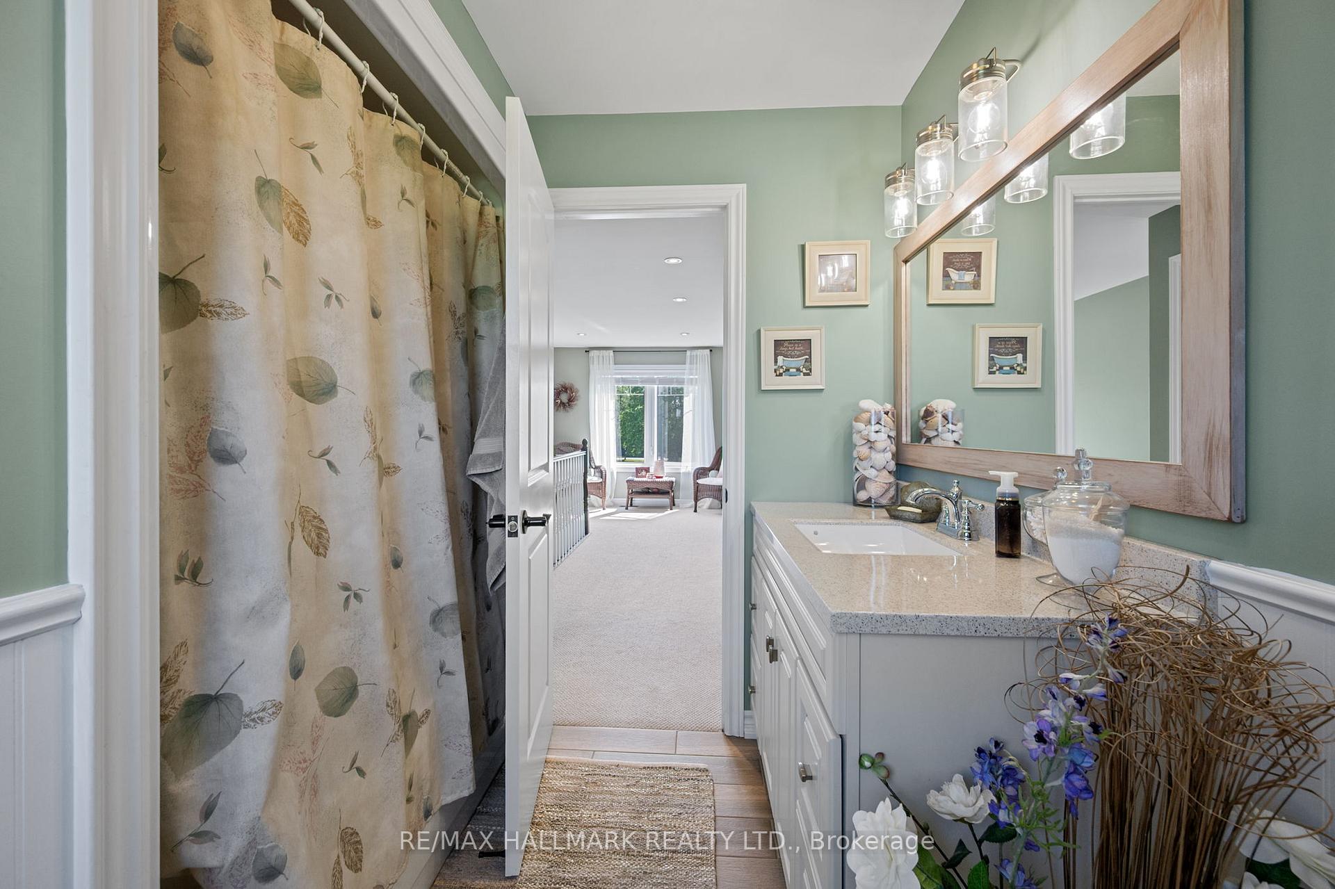 Photo 30 of 185 Riverbank Drive, Georgina, Pefferlaw — HOMEH