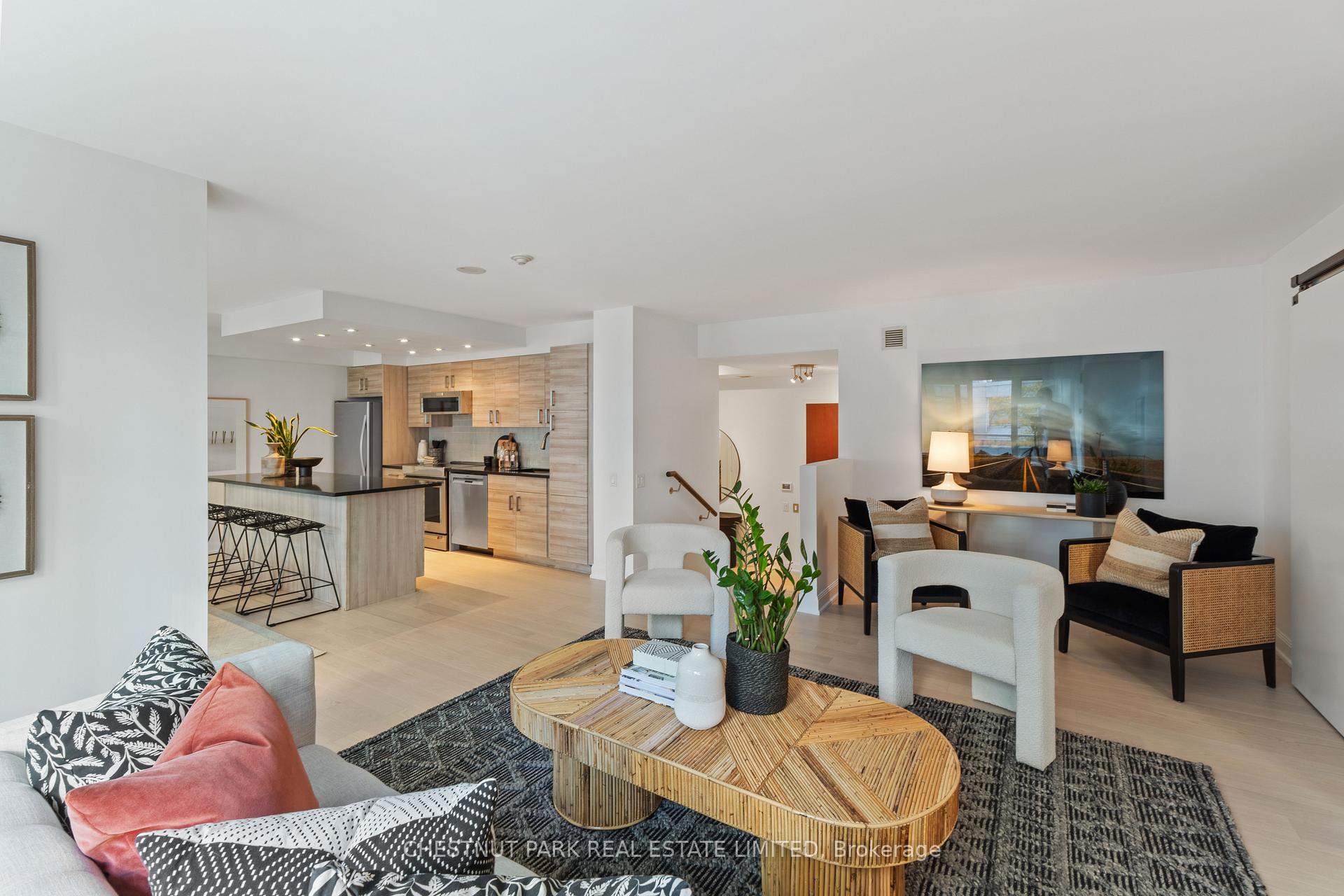 Photo 1 of Unit 311, 2181 Yonge Street, Toronto, Mount Pleasant West — HOMEH
