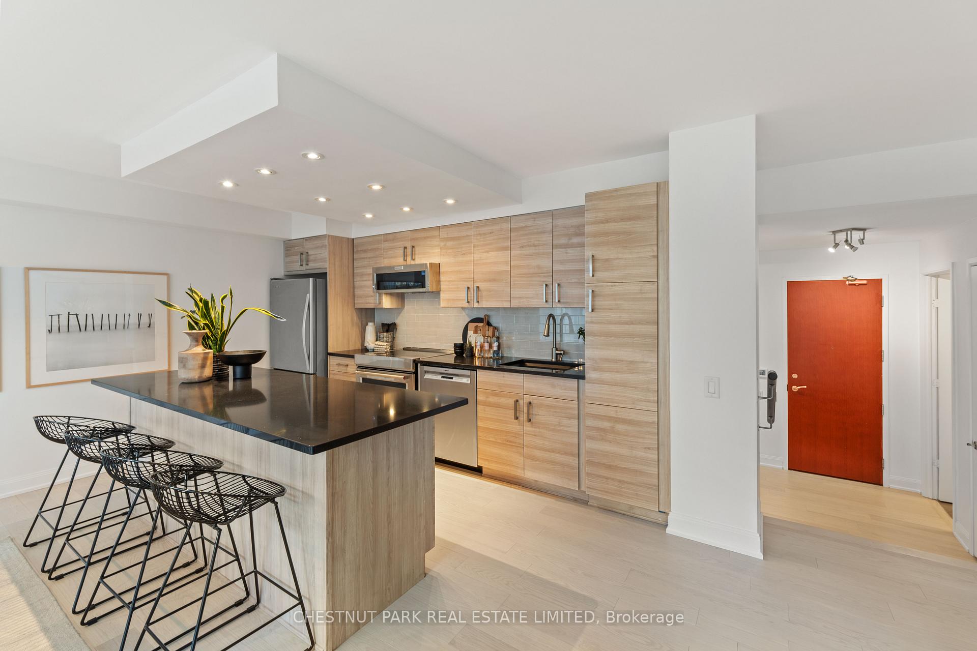 Photo 10 of Unit 311, 2181 Yonge Street, Toronto, Mount Pleasant West — HOMEH