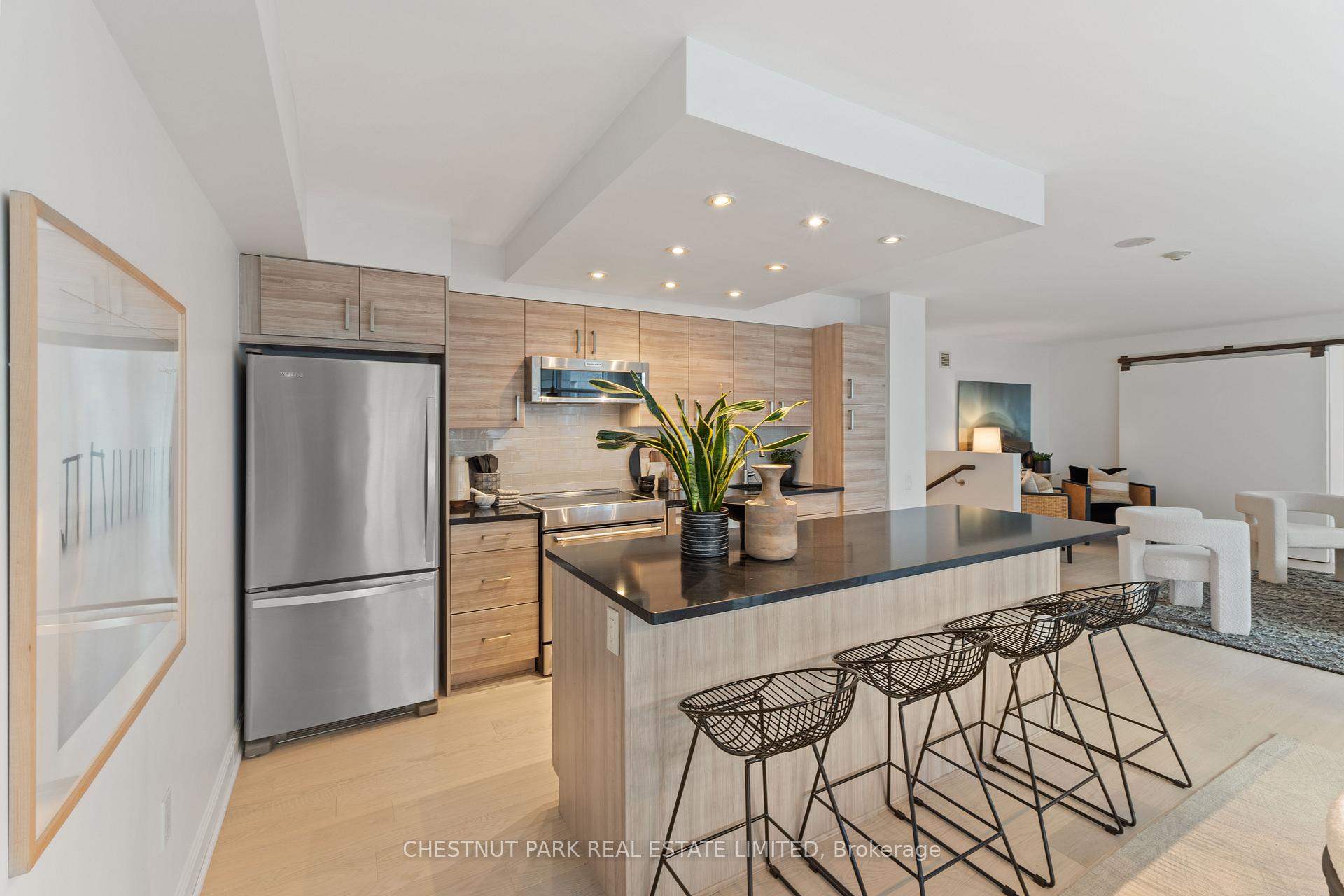 Photo 5 of Unit 311, 2181 Yonge Street, Toronto, Mount Pleasant West — HOMEH